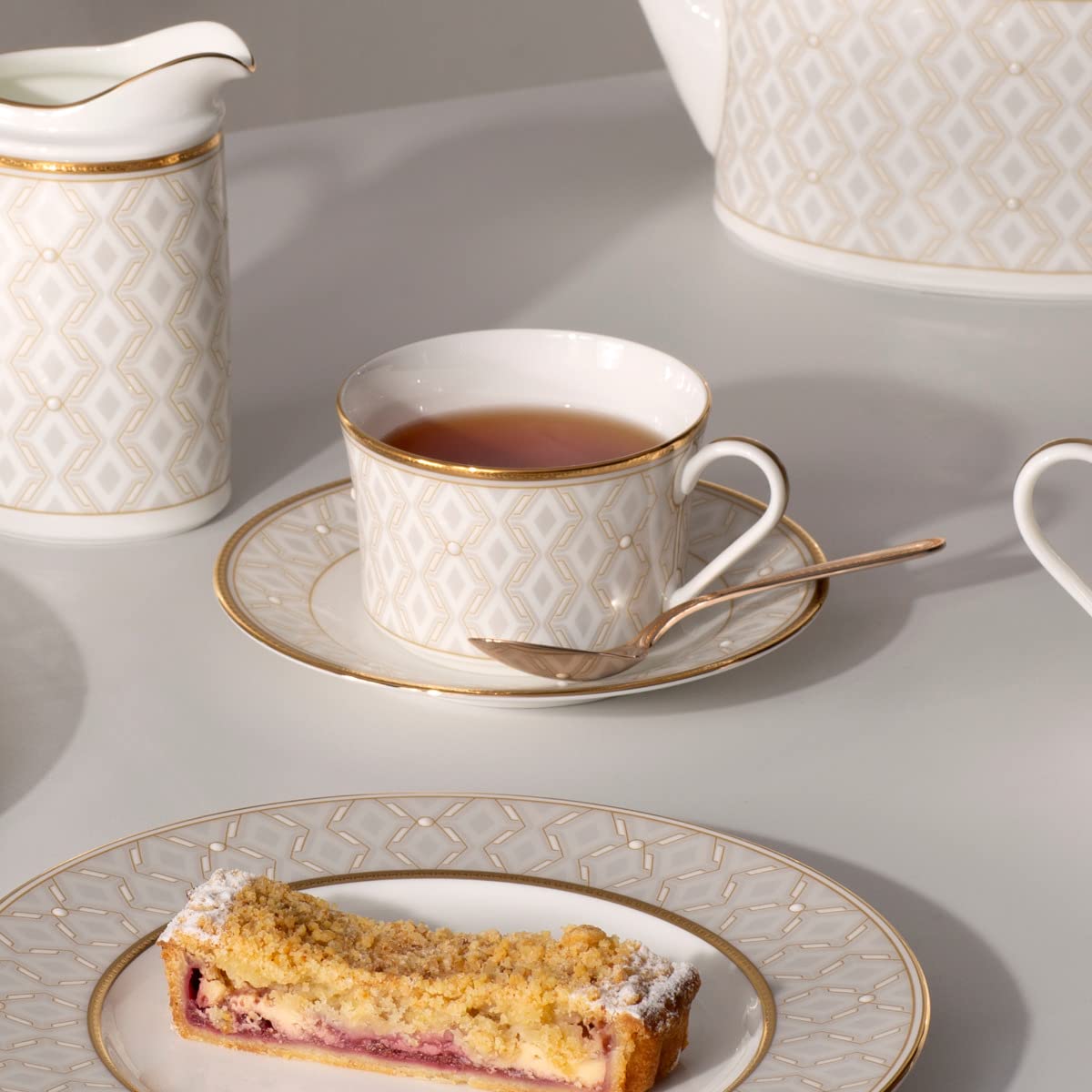 Noritake Noble Pearl 6-Inch Saucer Plates, Set of 4 - Elegant Fine China for Afternoon Tea, Dessert, and Formal Dining
