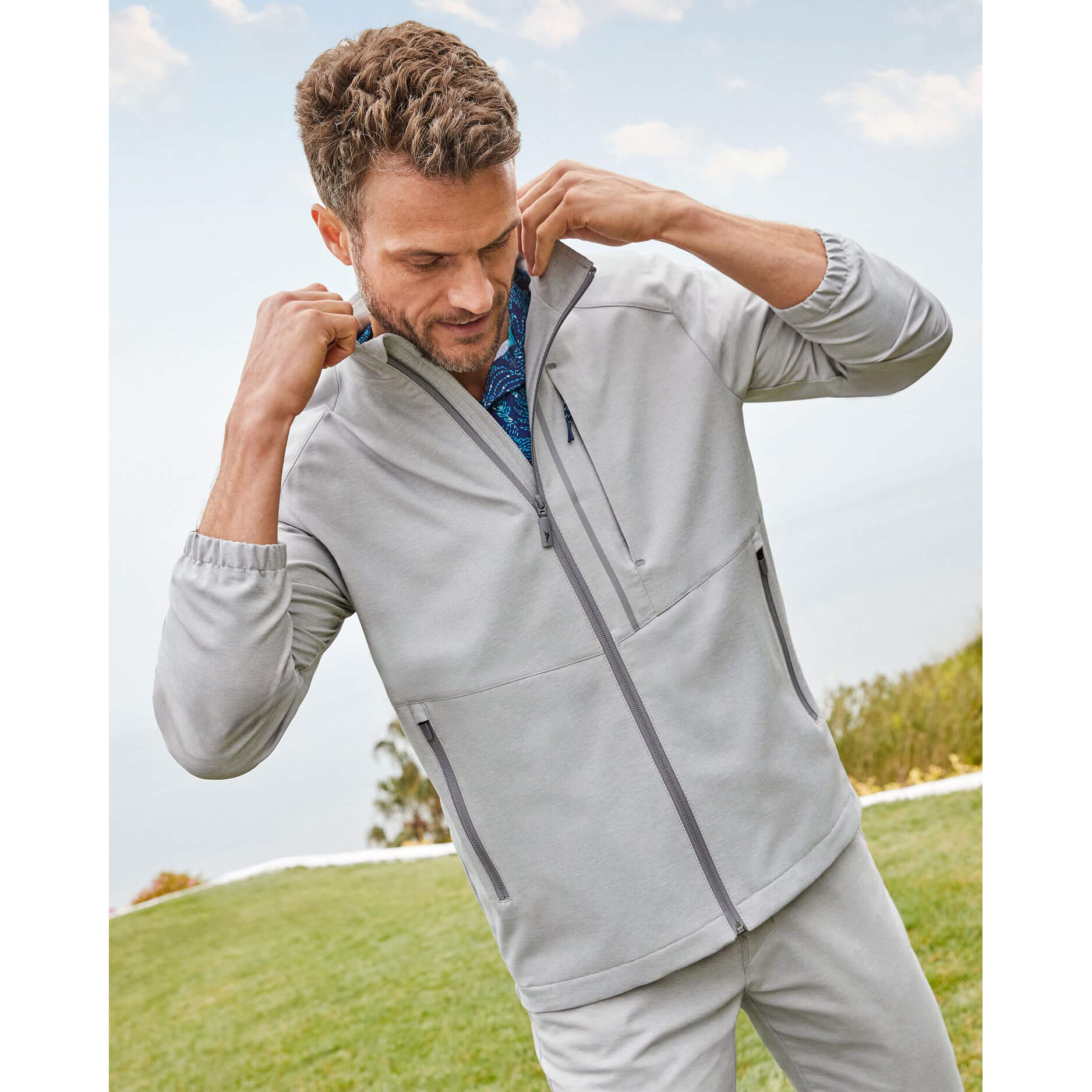 Tommy Bahama IslandZone On Par Pro Jacket - Lightweight Water-Resistant Golf Windbreaker for Men in Harbor Mist | Perfect for Golfing, Outdoor Sports & Casual Wear