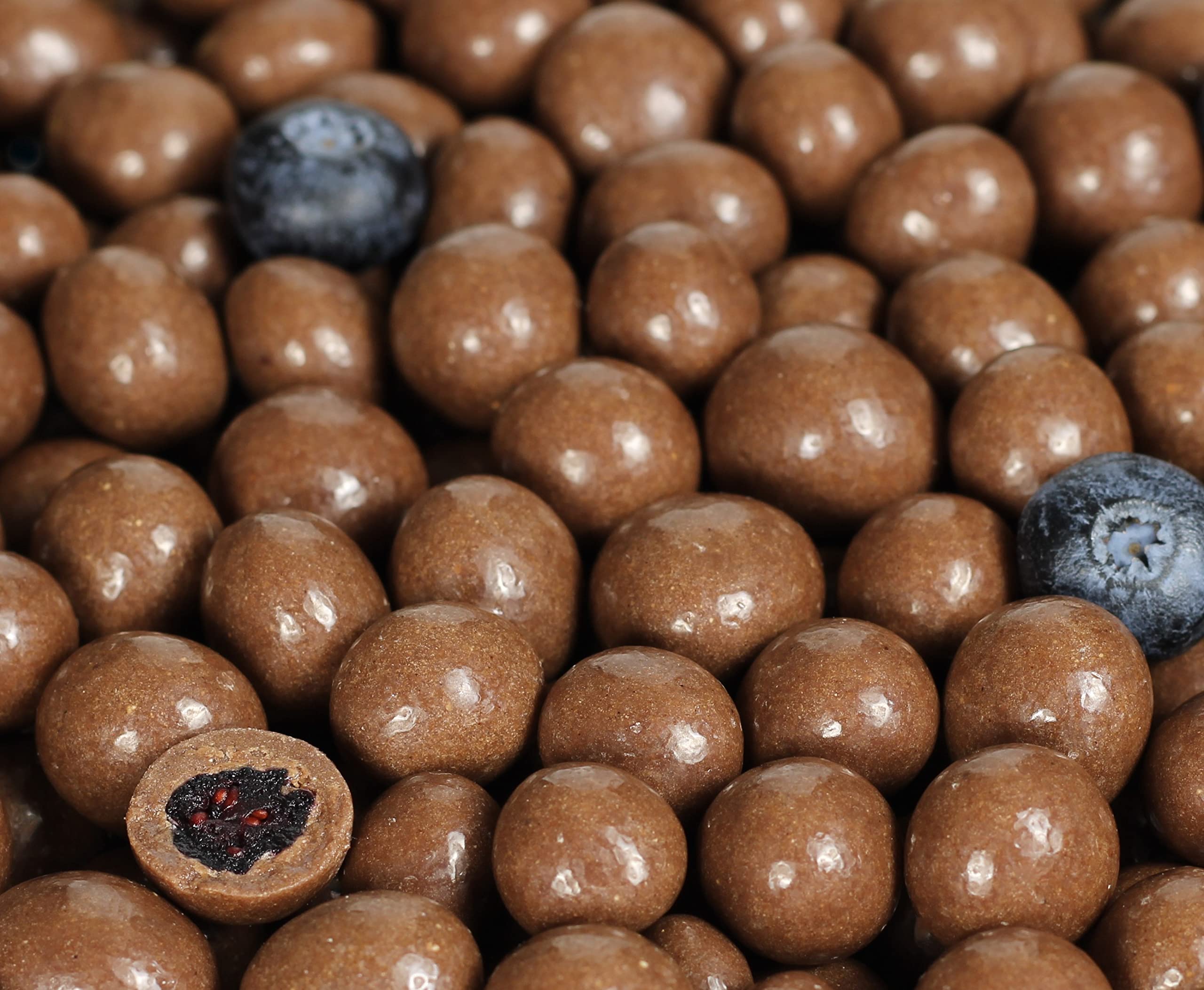 Gourmet Milk Chocolate Covered Blueberries – 3 LBS Bulk Jumbo Jar by It's Delish | Kosher Dairy Chocolate Coated Dried Fruit Snacks | Perfect for Parties, Gifts, Desserts & Healthy Snacking