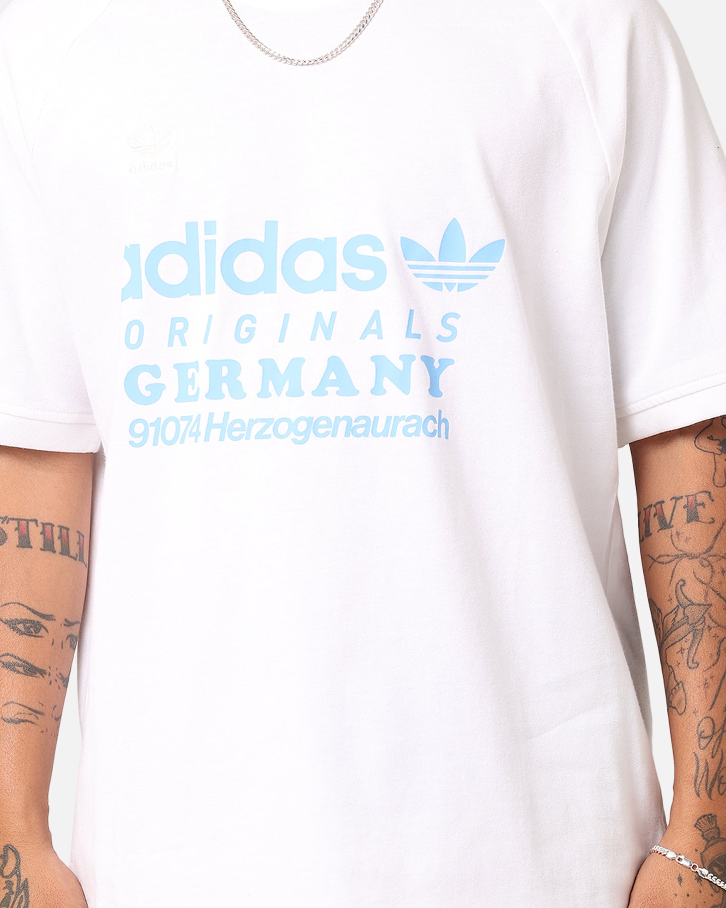 Adidas Retro Graphic T-Shirt for Men - Classic White Cotton Tee with Vintage Logo - Perfect for Casual Wear, Street Style & Everyday Outfits