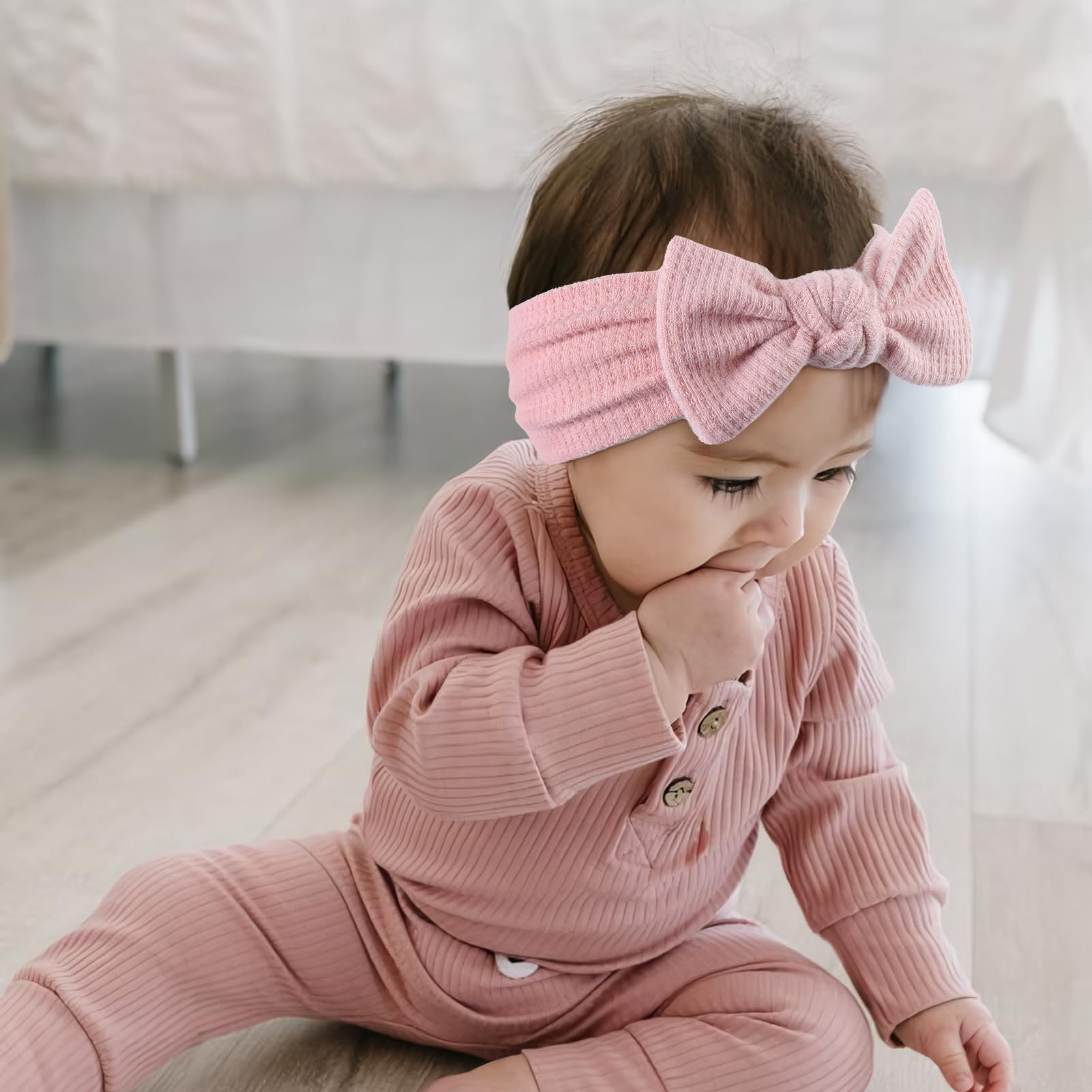 YanJie Soft Handmade Baby Girl Headbands & Bows - Newborn Headwrap Hair Accessories for Infant Toddler (Black, White, Pink, Curcuma) - Perfect for Photoshoots, Birthday Parties & Daily Outfits