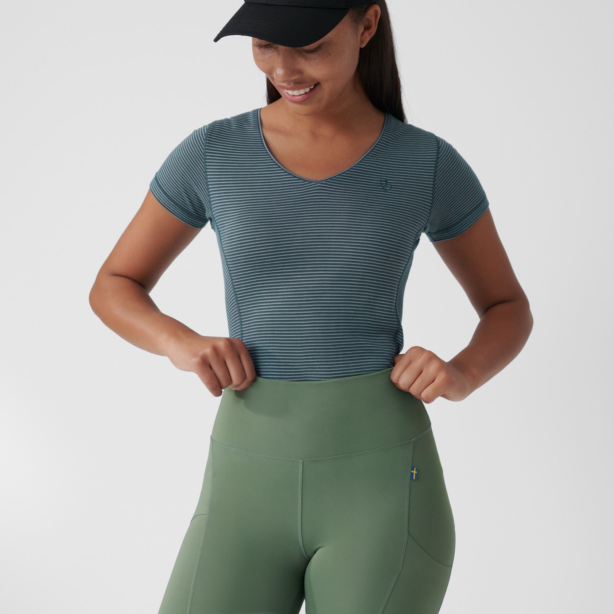 Abisko Women's Tights F84773 - High-Performance Hiking & Outdoor Leggings for Active Lifestyles