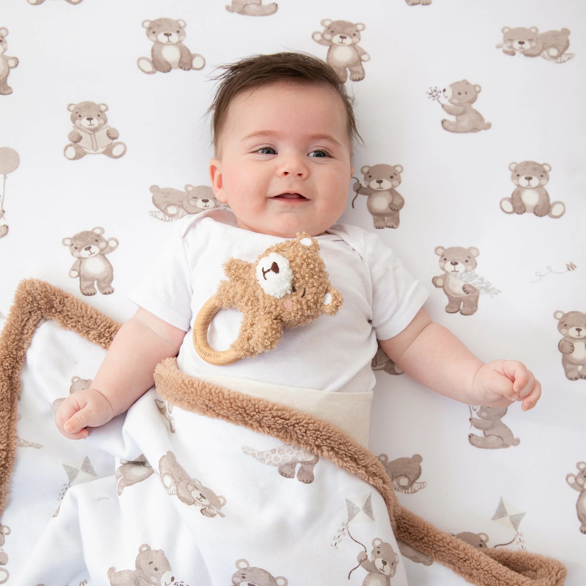 Soft & Breathable Cot Fitted Sheets 2 Pack - Cuddly Bear Design for Baby Cribs | Perfect for Nursery, Daycare & Travel Use