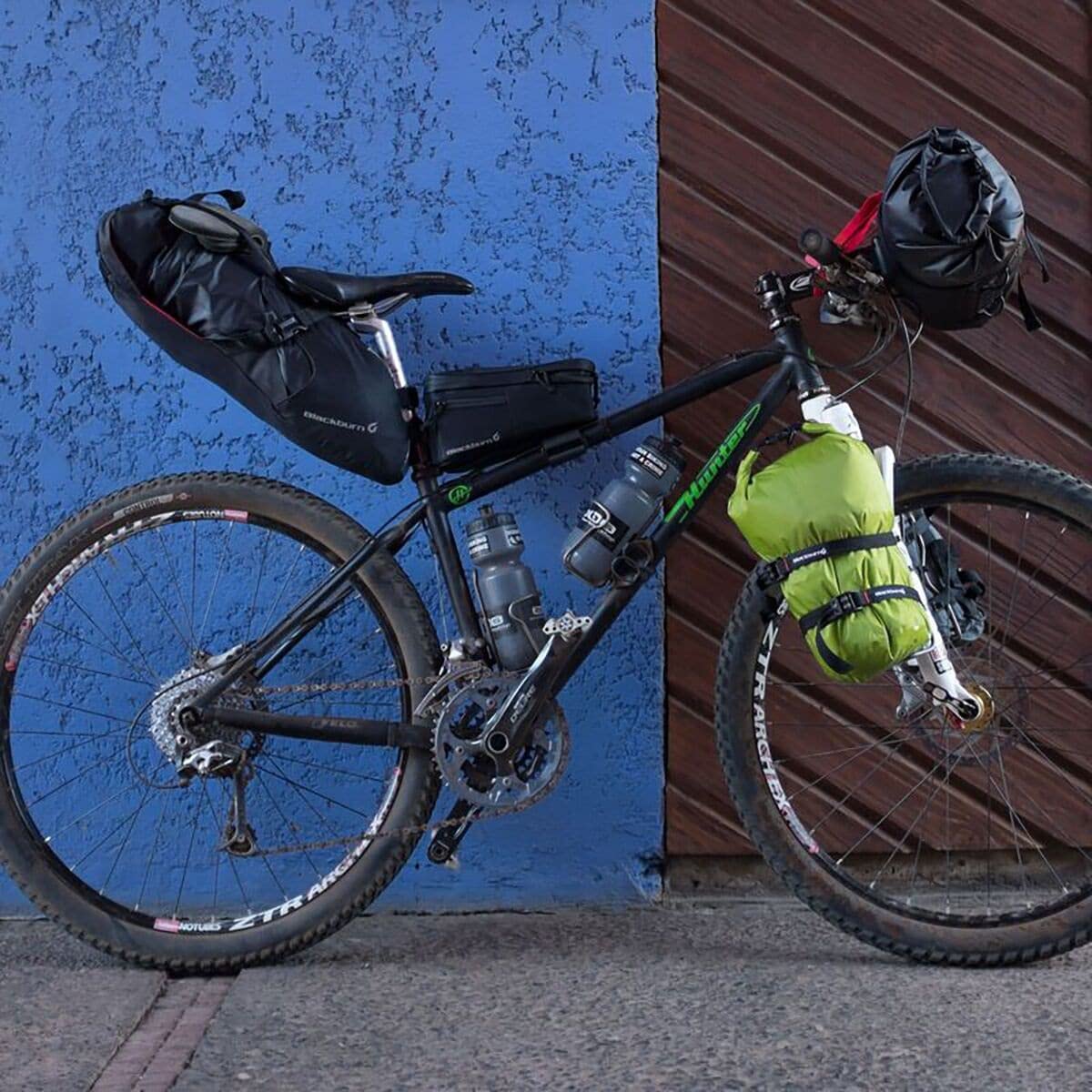 Blackburn Mountain Bike Water Bottle Cage - Lightweight & Durable Cycling Accessory for Road & Trail Bikes - Perfect for Hiking, Commuting & Outdoor Adventures