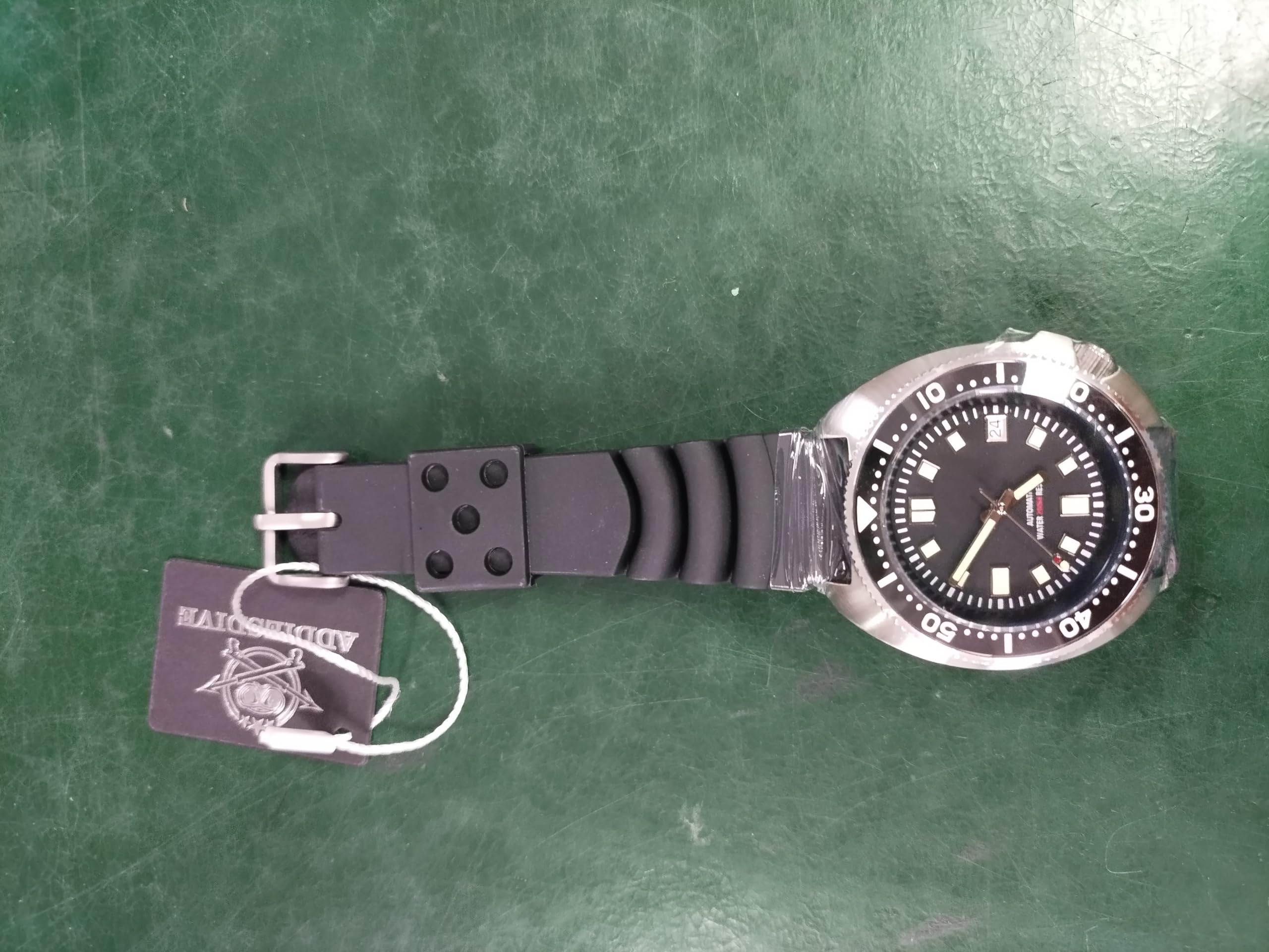 ADDIESDIVE Men's Automatic Diving Watch H8 - Stainless Steel Mechanical Wristwatch with NH35A Movement, Clean Dial & Synthetic Sapphire Crystal - Perfect for Scuba Diving, Swimming and Outdoor Water Sports