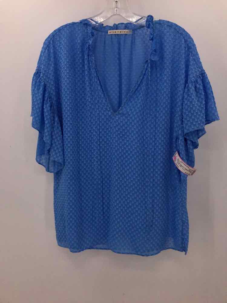 Alice + Olivia Blue Blouse Size Medium - Pre-Owned Women's Top for Casual Wear & Office Outfits