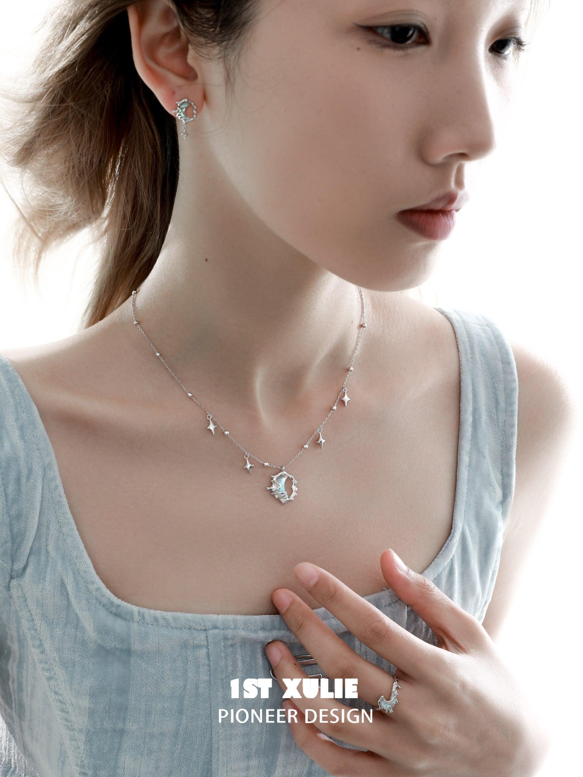 Melting Crescent S925 Sterling Silver Moon Necklace for Women - Elegant Celestial Jewelry for Everyday Wear, Gifts & Special Occasions