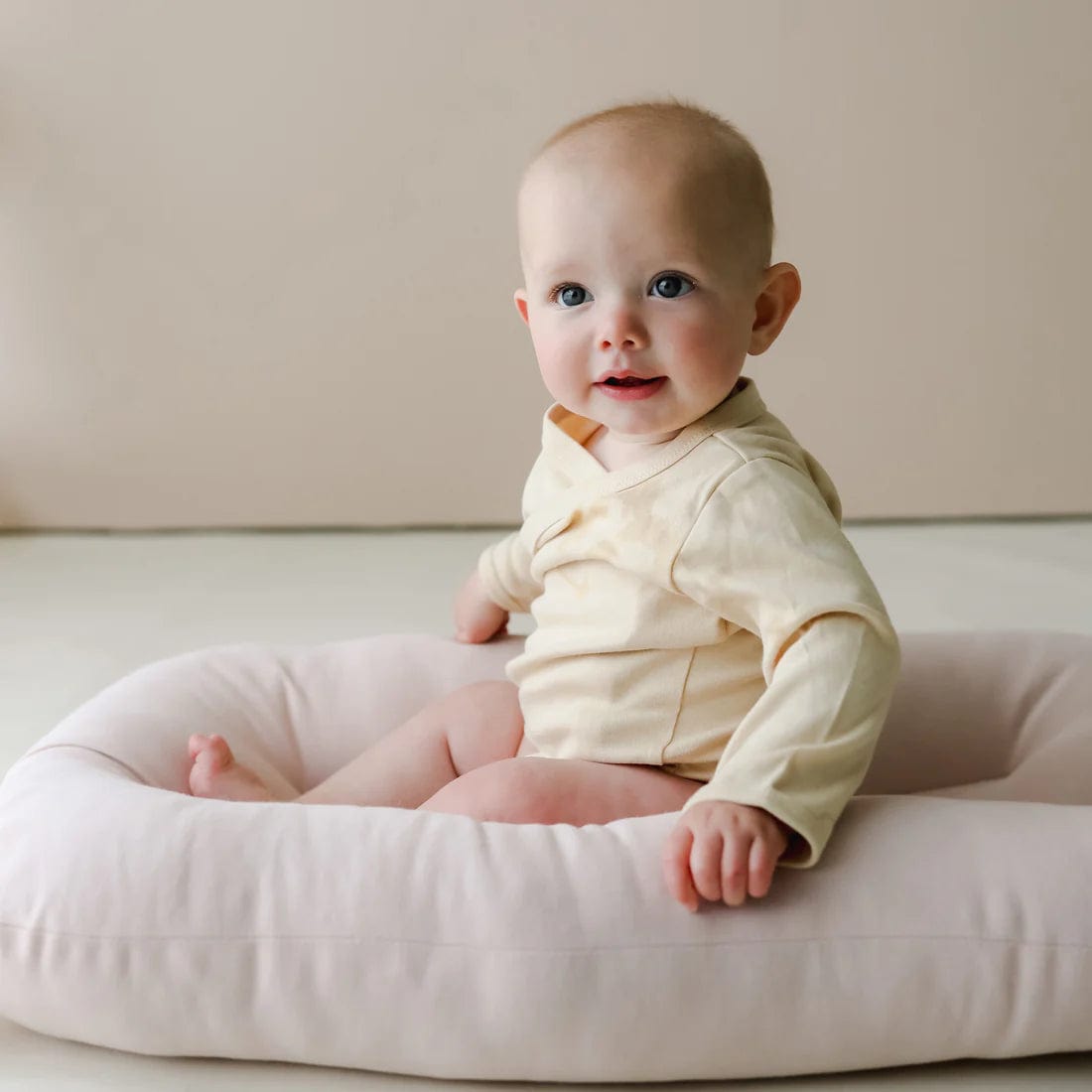 Organic Snuggle Me Infant Lounger - Premium Baby Nest for Safe & Comfortable Sleep, Play & Cuddle - Perfect for Newborns, Nursery, Travel & Breastfeeding