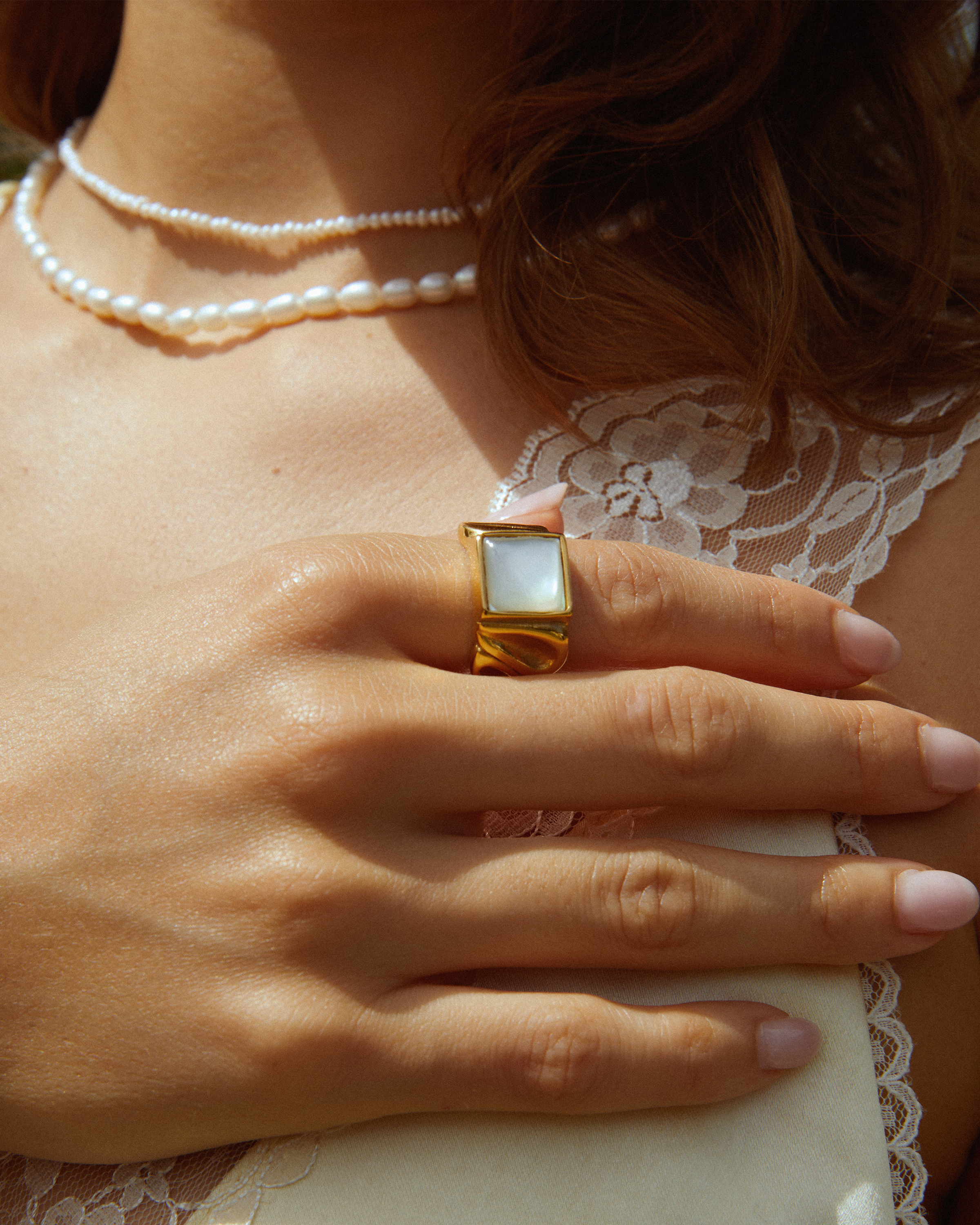 Opal Signet Ring for Women & Men - Elegant Gold & Silver Statement Jewelry - Perfect for Weddings, Engagements & Everyday Wear