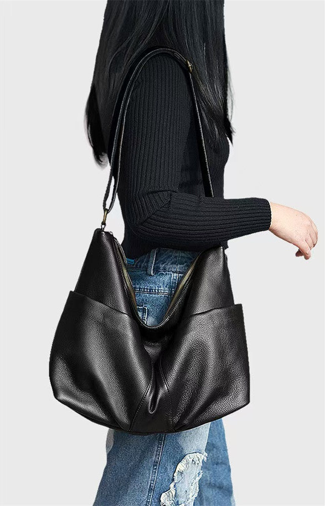 Classic Roomy Shoulder Purse for Women - Large Capacity Crossbody Bag - Fashionable & Practical Handbag for Work, Travel & Everyday Use