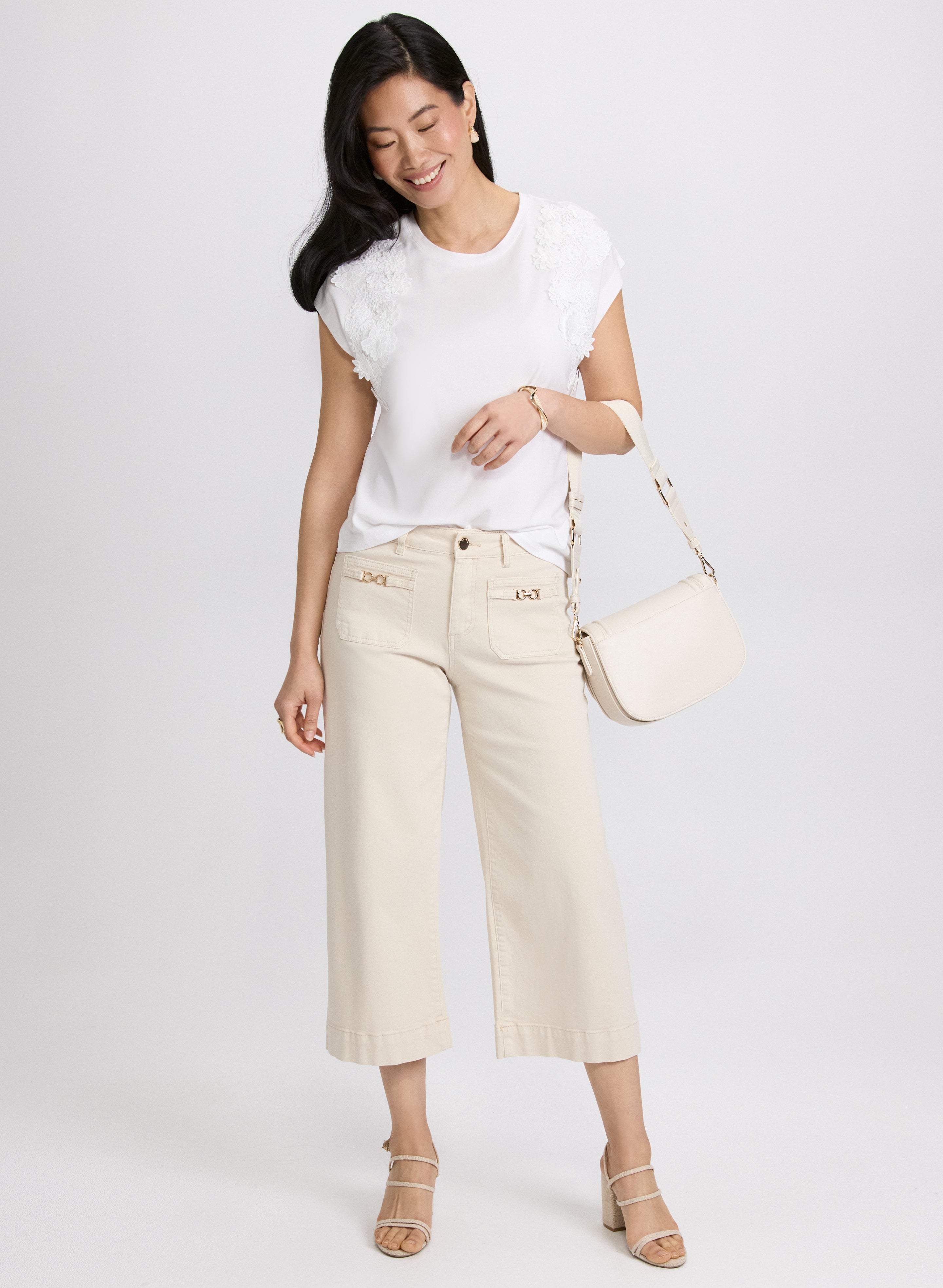 Floral Appliqué T-Shirt for Women - Stylish Embroidered Blouse for Casual Wear & Summer Outfits
