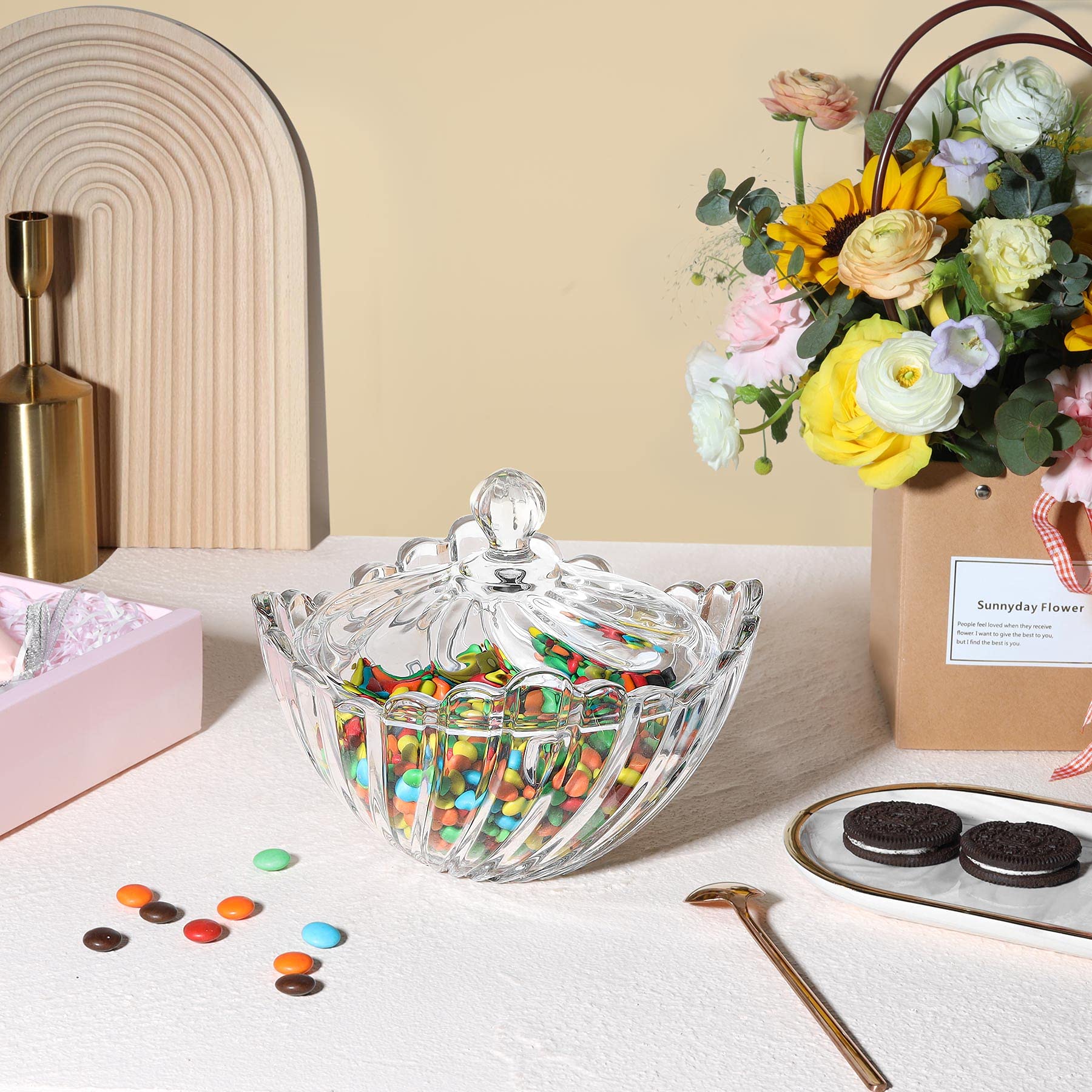 ComSaf Large Glass Candy Dish with Lid - Clear Covered Candy Bowl & Crystal Candy Jar - Decorative Candy Server for Home, Kitchen, Office - Perfect for Parties, Holidays & Gift Giving (Set of 1)