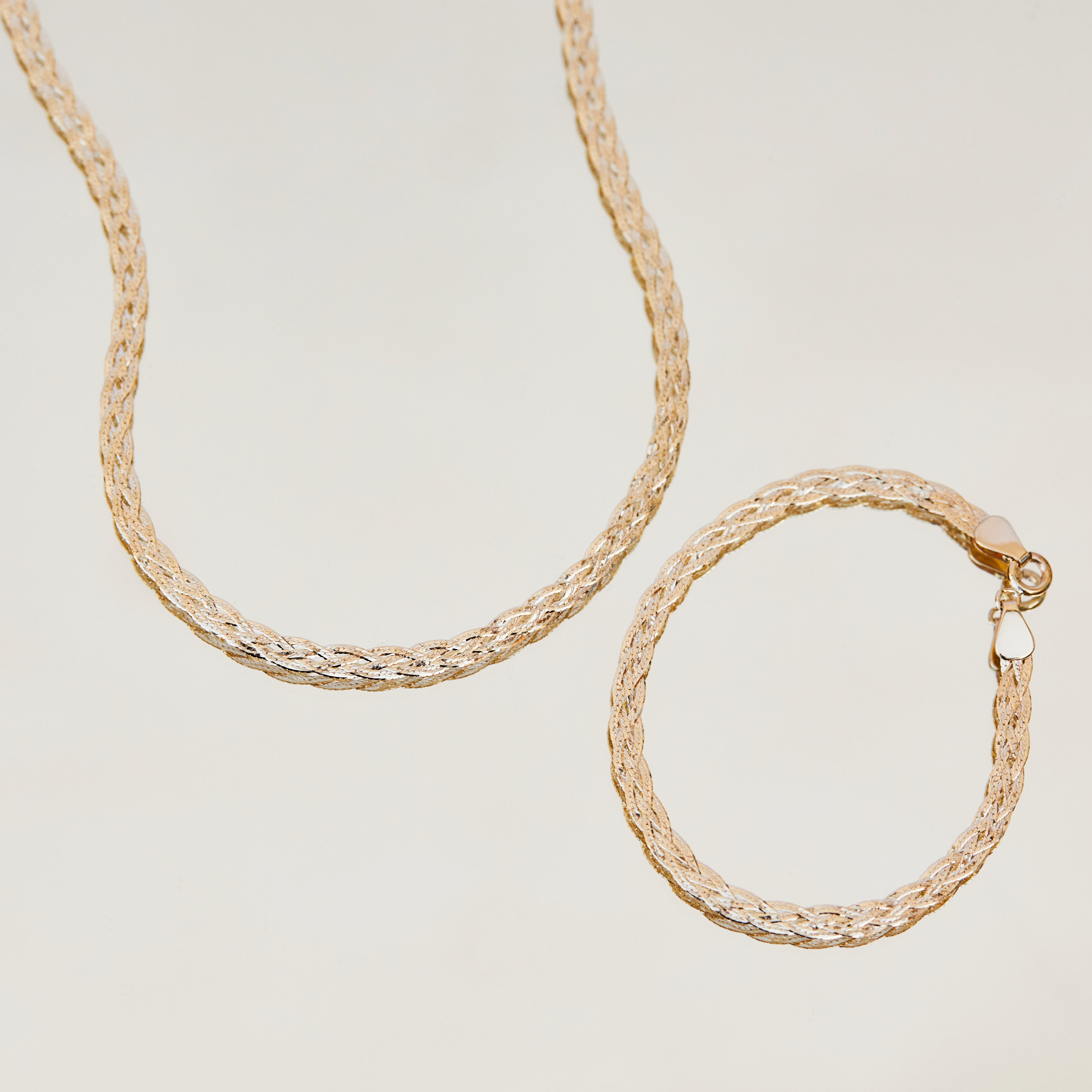 Diamond Cut Braid Chain Bracelet for Women - 14K Gold Plated Stainless Steel Jewelry - Perfect for Parties, Weddings & Everyday Wear