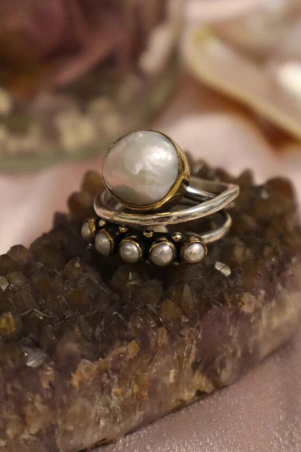 Vintage Pearl Open Ring for Women - Elegant Adjustable Pearl Jewelry for Parties, Weddings & Everyday Wear