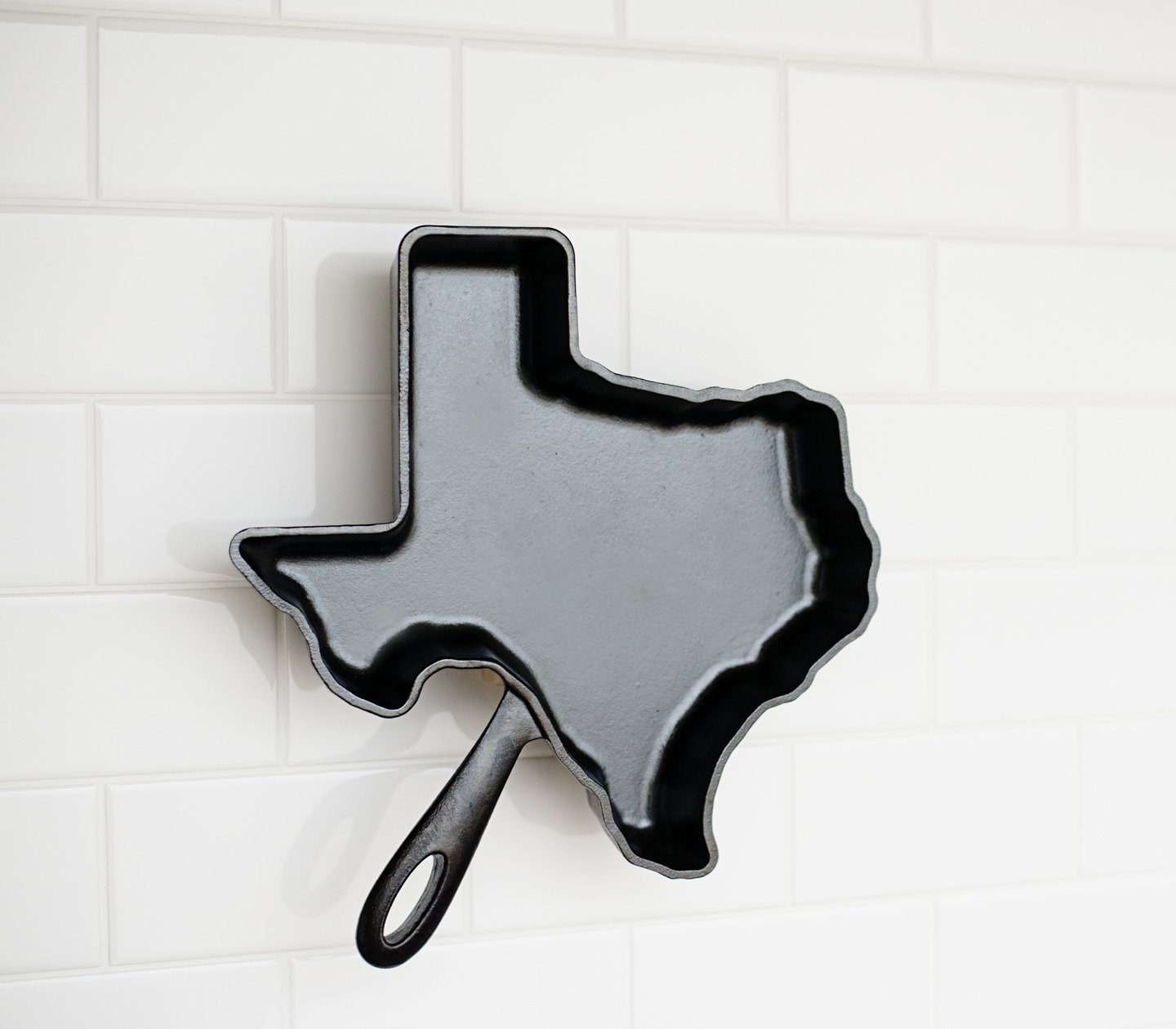 Texas Pre-Seasoned Cast Iron Skillet - Heirloom Quality, Made in USA | Perfect for Camping, Grilling & Outdoor Cooking