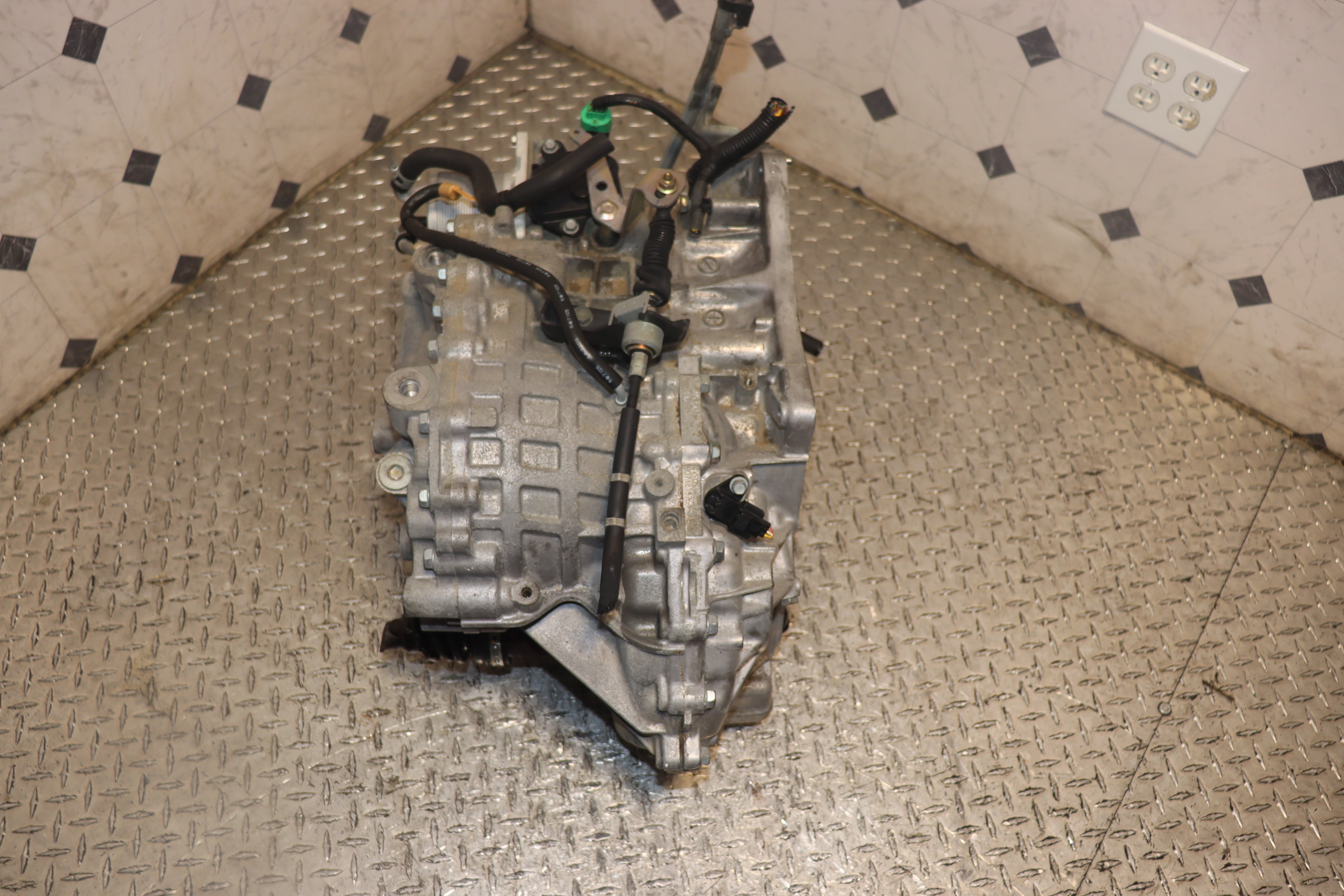 JDM MR20 Auto Transmission for 2007-2012 Nissan Sentra 2.0L - Perfect Replacement for Smooth Gear Shifting & Enhanced Performance