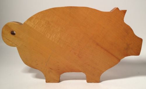 Handcrafted Pig-Shaped Solid Wood Cutting Board - Durable & Eco-Friendly for Kitchen, Charcuterie & Serving - Perfect for Home Chefs & Gift Giving