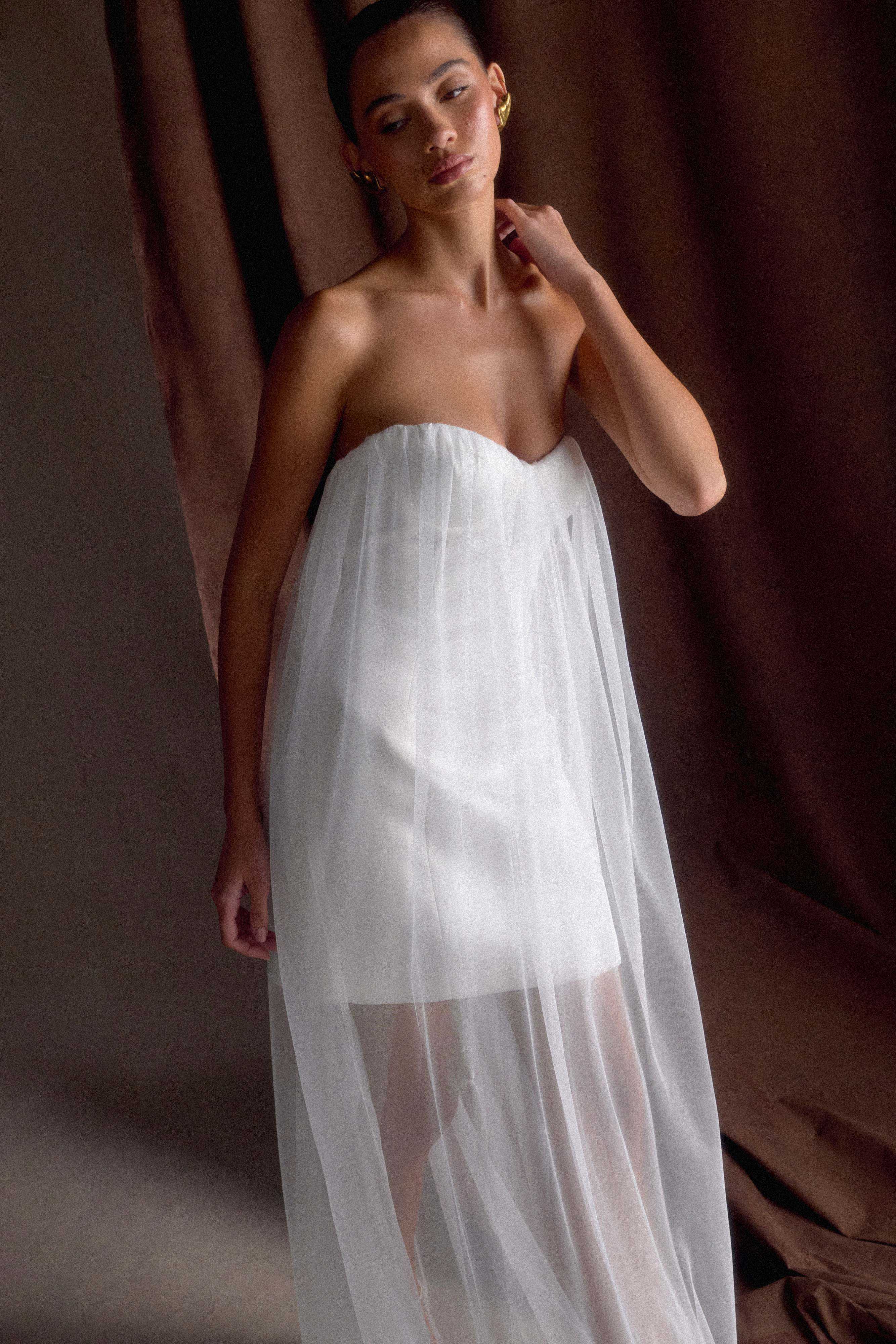 Bettany Chiffon Strapless Maxi Dress - Elegant White Summer Beach Wedding Party Gown for Women | Perfect for Beach Vacations, Evening Parties and Special Occasions