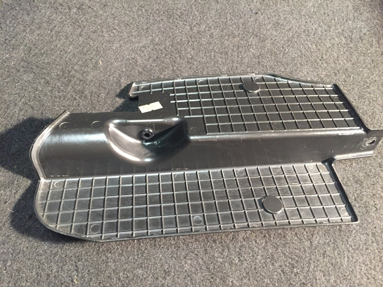 02 03 04 05 BMW 745i E65 Control Unit Cover Trim OEM 7124576 - Genuine Replacement Part for Dashboard Protection - Perfect for Car Interior Repair & Maintenance
