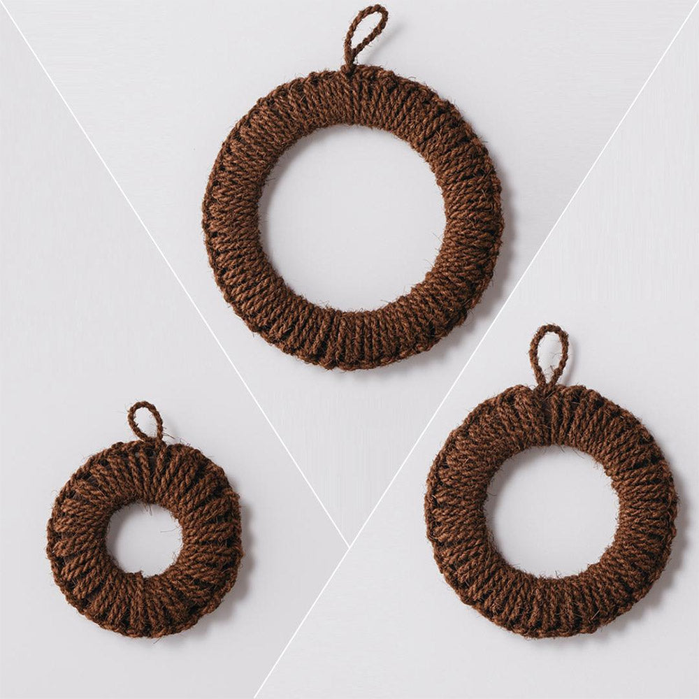 Hand Knit Palm Fiber Trivet - Eco-Friendly Hot Pad for Pots & Pans - Perfect for Kitchen, Dining Table & Outdoor Picnics