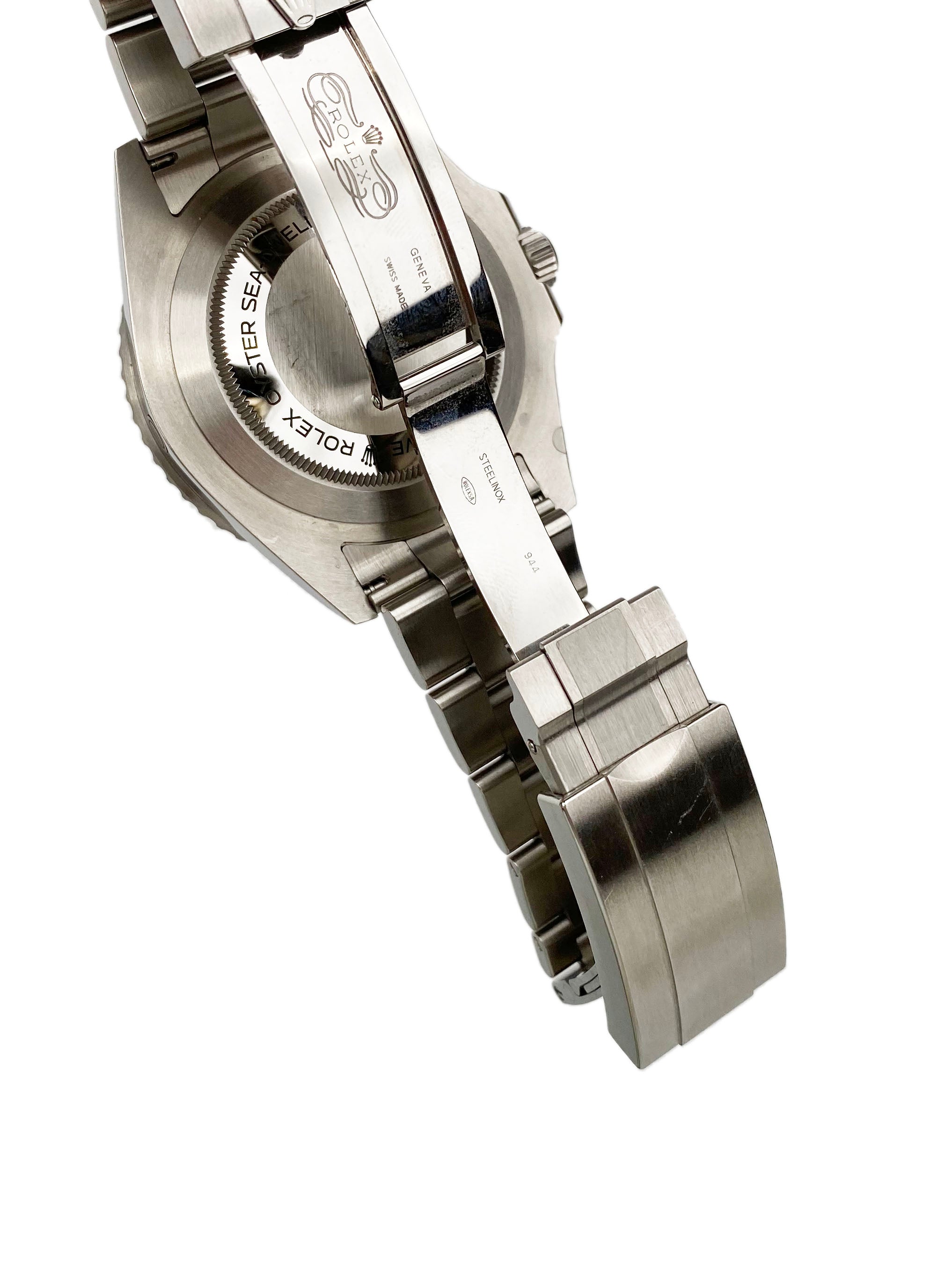 Rolex Sea-Dweller Oyster Perpetual 43mm Men's Luxury Dive Watch - Waterproof Professional Diving Timepiece for Deep Sea Exploration & Everyday Wear