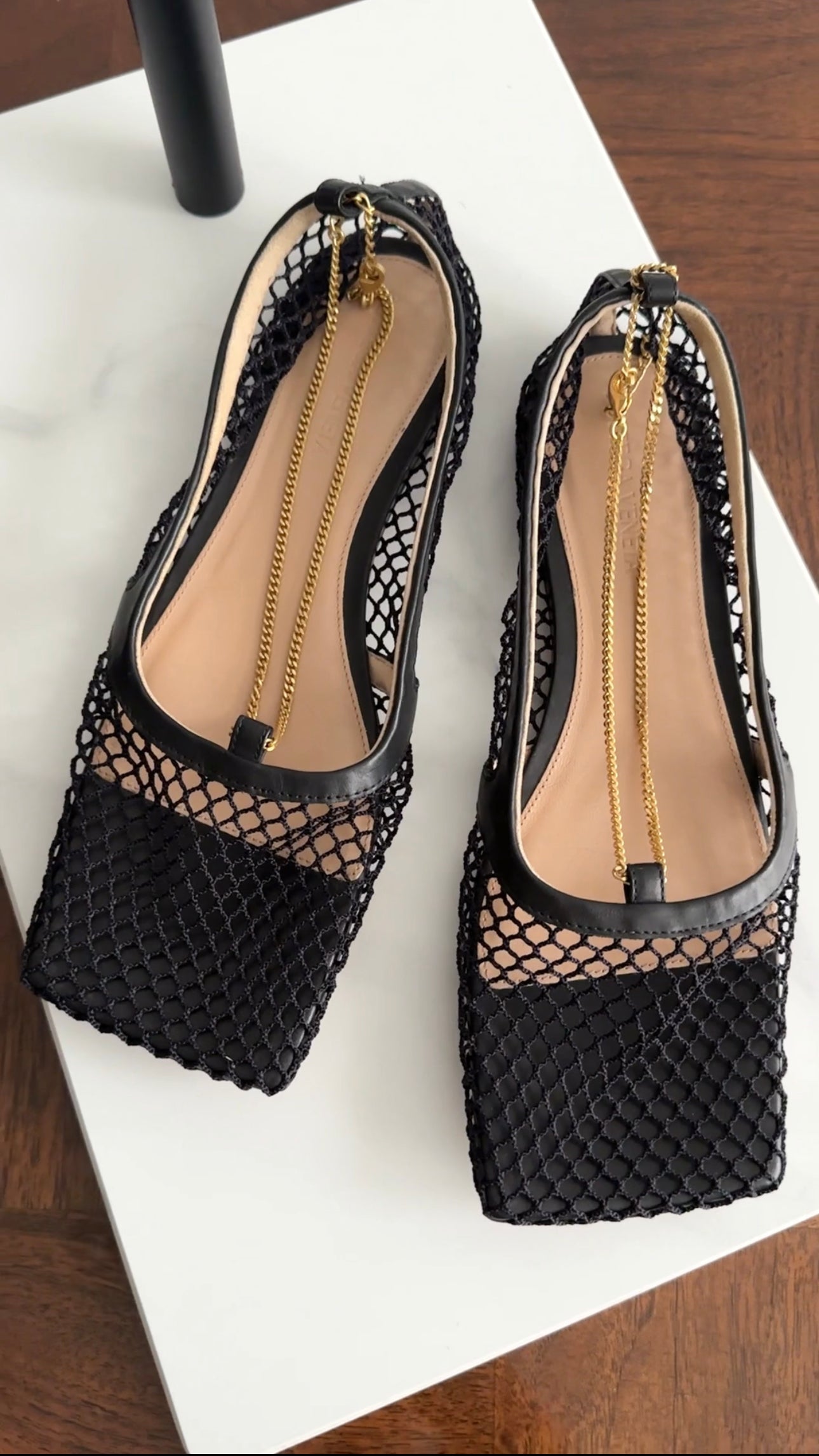 Bottega Veneta Black Mesh Chain Flats Women's Size 37.5 - Stylish & Comfortable for Casual Outings, Office Wear & Evening Events