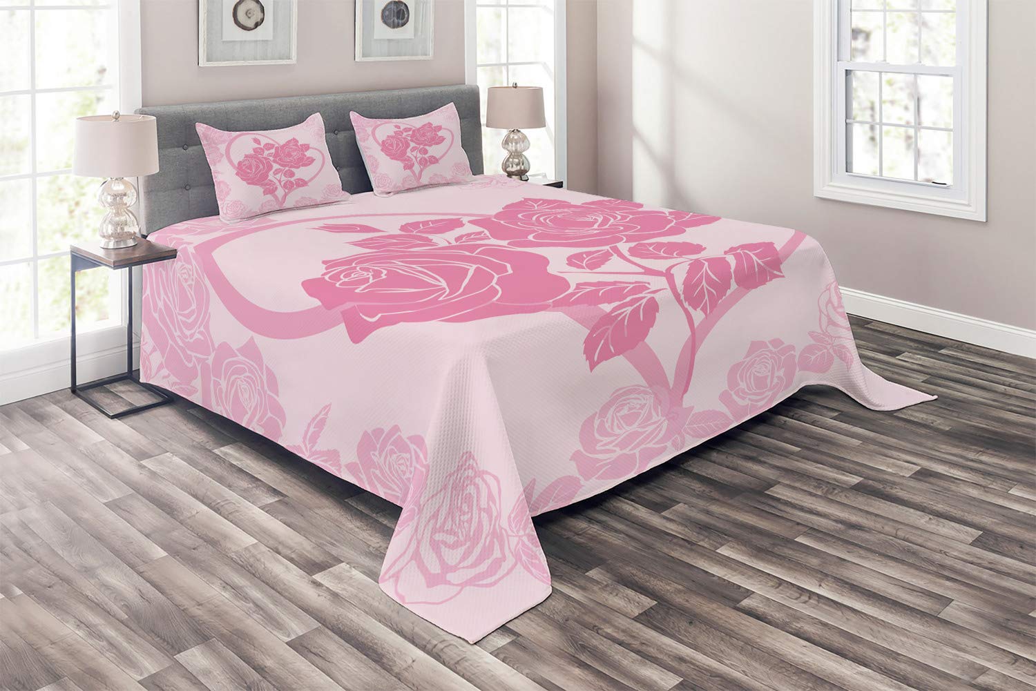 Ambesonne Vintage Valentine Quilt Set - Romantic Pink Roses in Heart Design, 3-Piece King Size Bedspread with 2 Pillow Shams | Pale Pink Bedding for Master Bedroom, Guest Room & Valentine's Day Decor