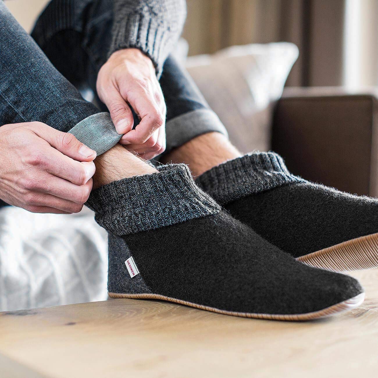 Giesswein Women's Wildpoldsried Hi-Top Slippers - Cozy Grey (Anthrazit) Wool Shoes, Size 7.5 UK - Perfect for Indoor Comfort & Winter Warmth at Home