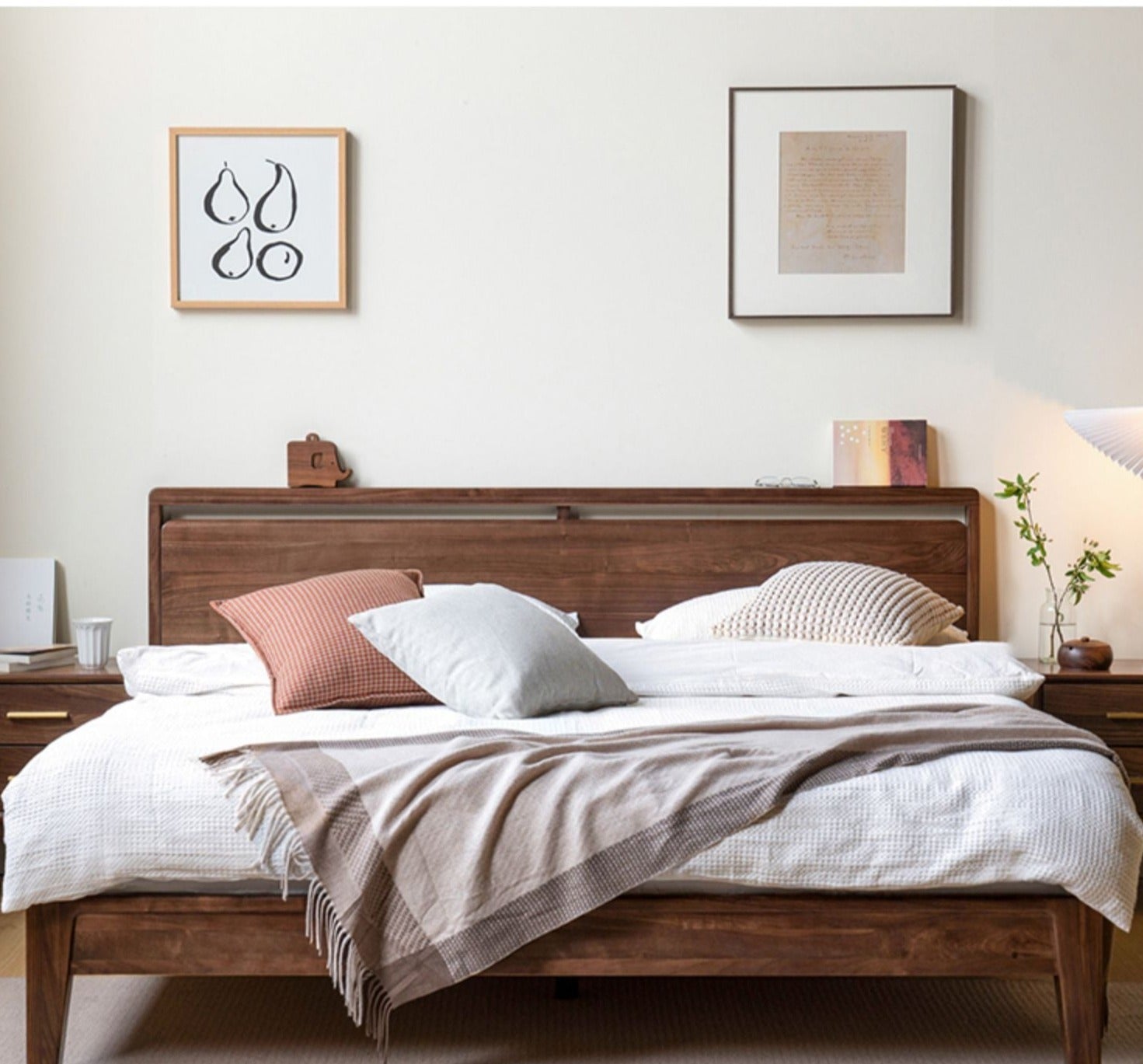 Premium Black Walnut Solid Wood Bed Frame - Queen Size, Natural Wood Grain, Sturdy & Durable - Perfect for Master Bedroom, Guest Room & Modern Farmhouse Decor