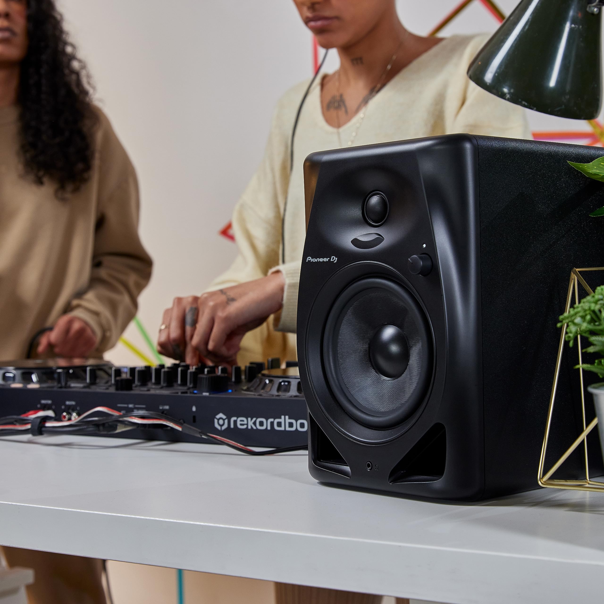 Pioneer DJ DM-50D-BT 5-inch Bluetooth Studio Monitor Speakers (Pair) - Professional Desktop Active Speakers for DJs, Music Production & Home Audio - Black