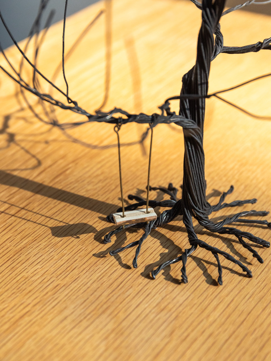 Handmade Wire Tree Sculpture with Swing - Unique Home Decor for Living Room, Office & Gift Ideas - Perfect for Bookshelf, Desk & Zen Garden Decorations