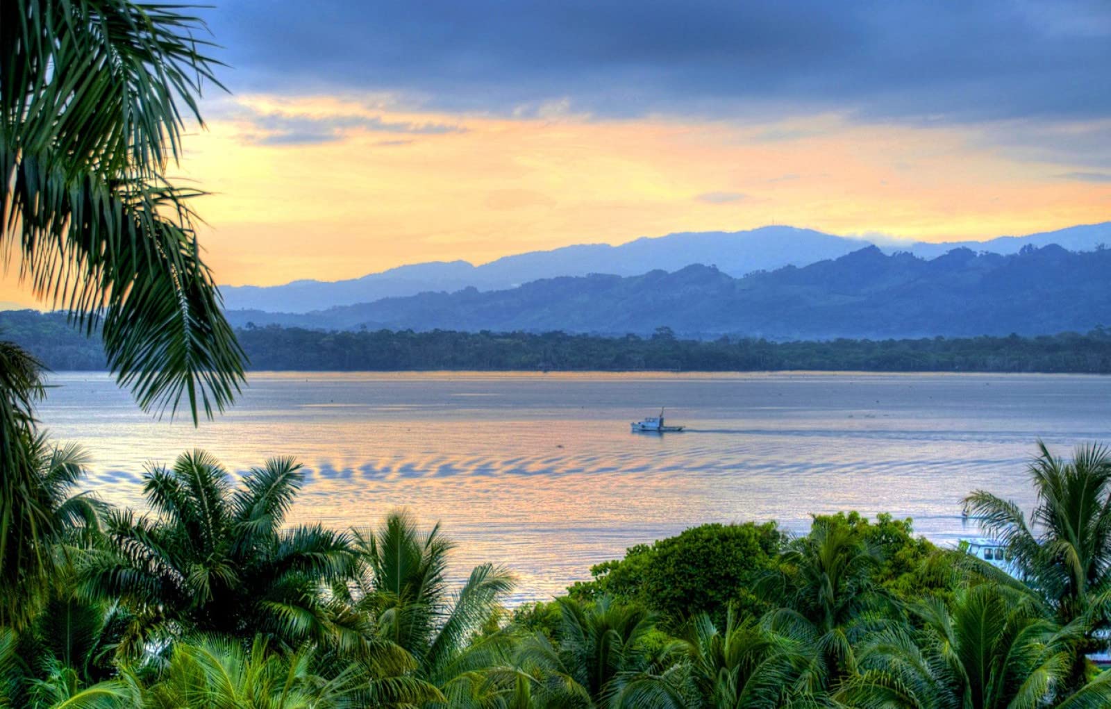 LHJOYSP 1000 Piece Christmas Jigsaw Puzzle for Adults - Natural Beauty of Guatemala Livingston Landscape (75x50cm) | Holiday Family Activity, Home Decor & Relaxation Gift