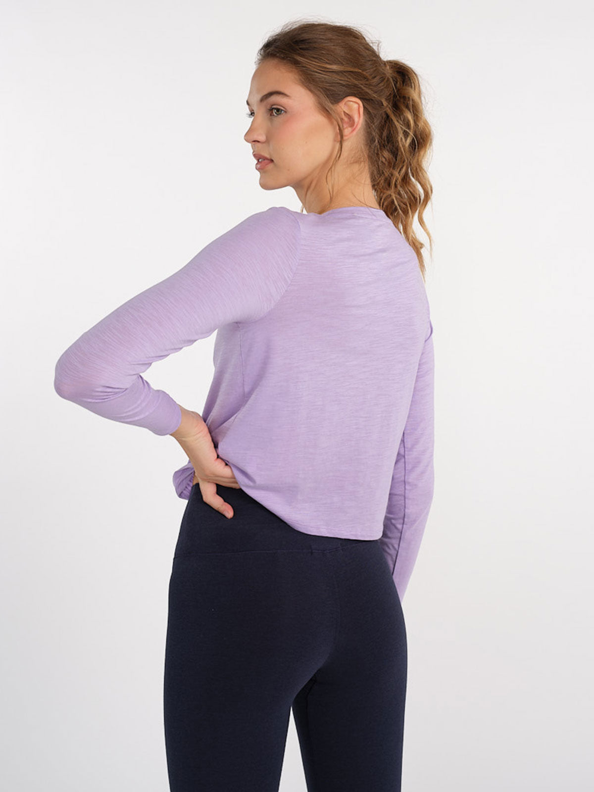 ALLways Long Sleeve T-Shirt for Men & Women | Comfortable Cotton Crewneck Casual Shirt | Perfect for Everyday Wear, Work & Outdoor Activities