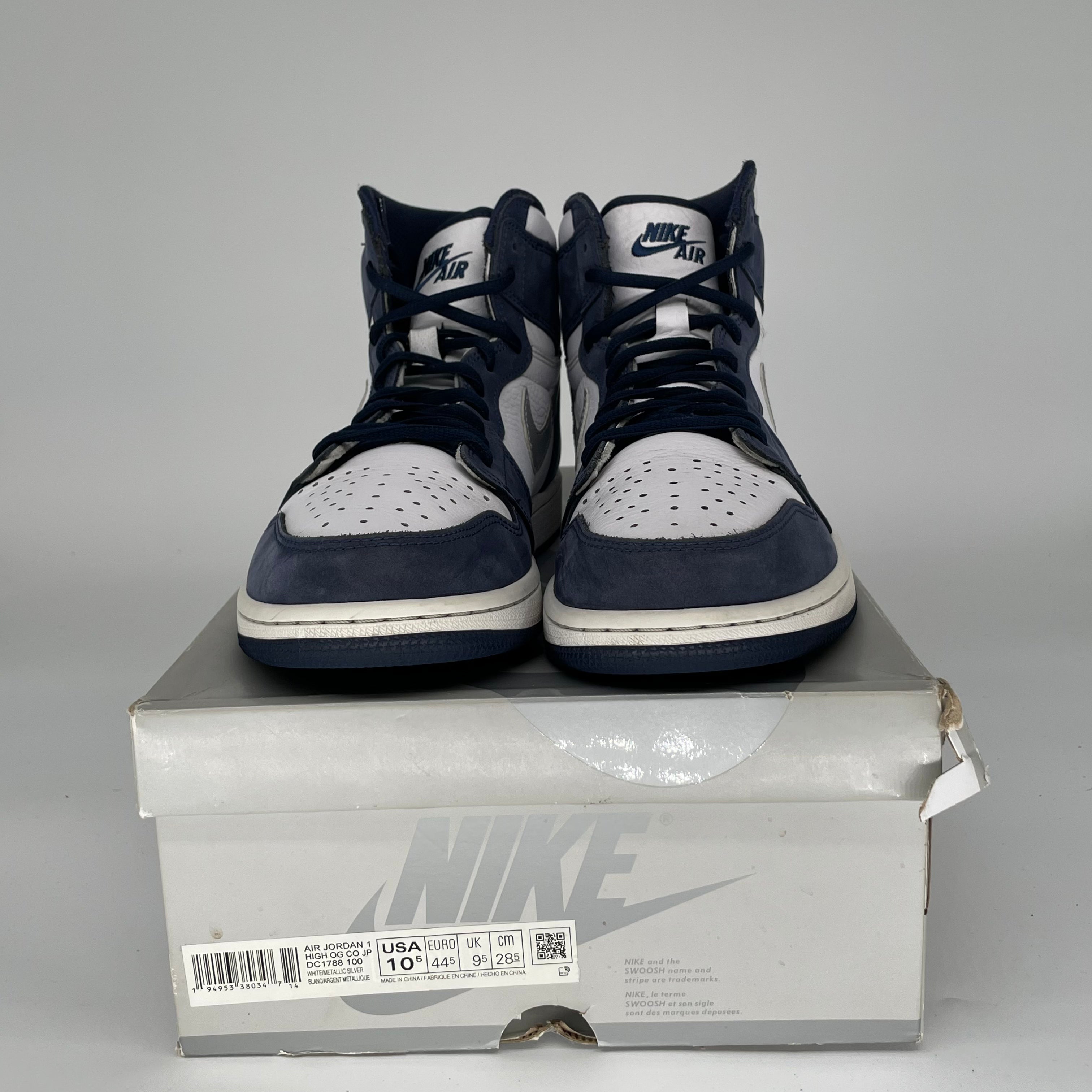 Original: AIR JORDAN 1 CO JAPAN MIDNIGHT NAVY SIZE 10.5 DC1788 100   Optimized: **Air Jordan 1 Retro High CO Japan Midnight Navy Men's Basketball Shoes Size 10.5 (DC1788-100) - Authentic Sneakers for Streetwear & Basketball**    **使用场景 (Usage Scenarios):** Perfect for basketball games, street fashion, sneaker collections, and casual wear.
