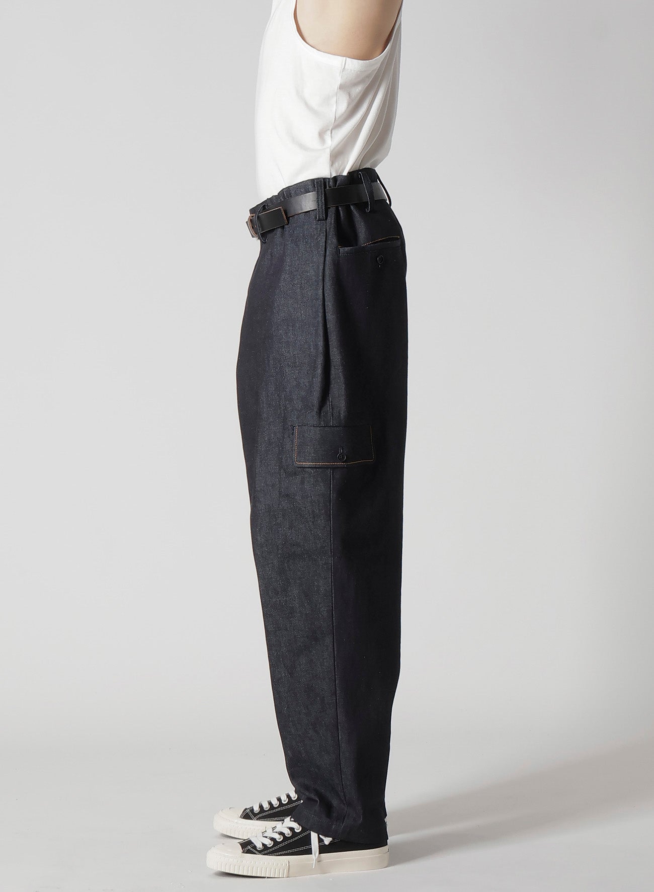 13oz Uneven Yarn Denim Tuck Pants with Color Combi Stitch - Stylish Casual Wear for Men & Women | Perfect for Everyday Outfits, Streetwear & Fashion Looks