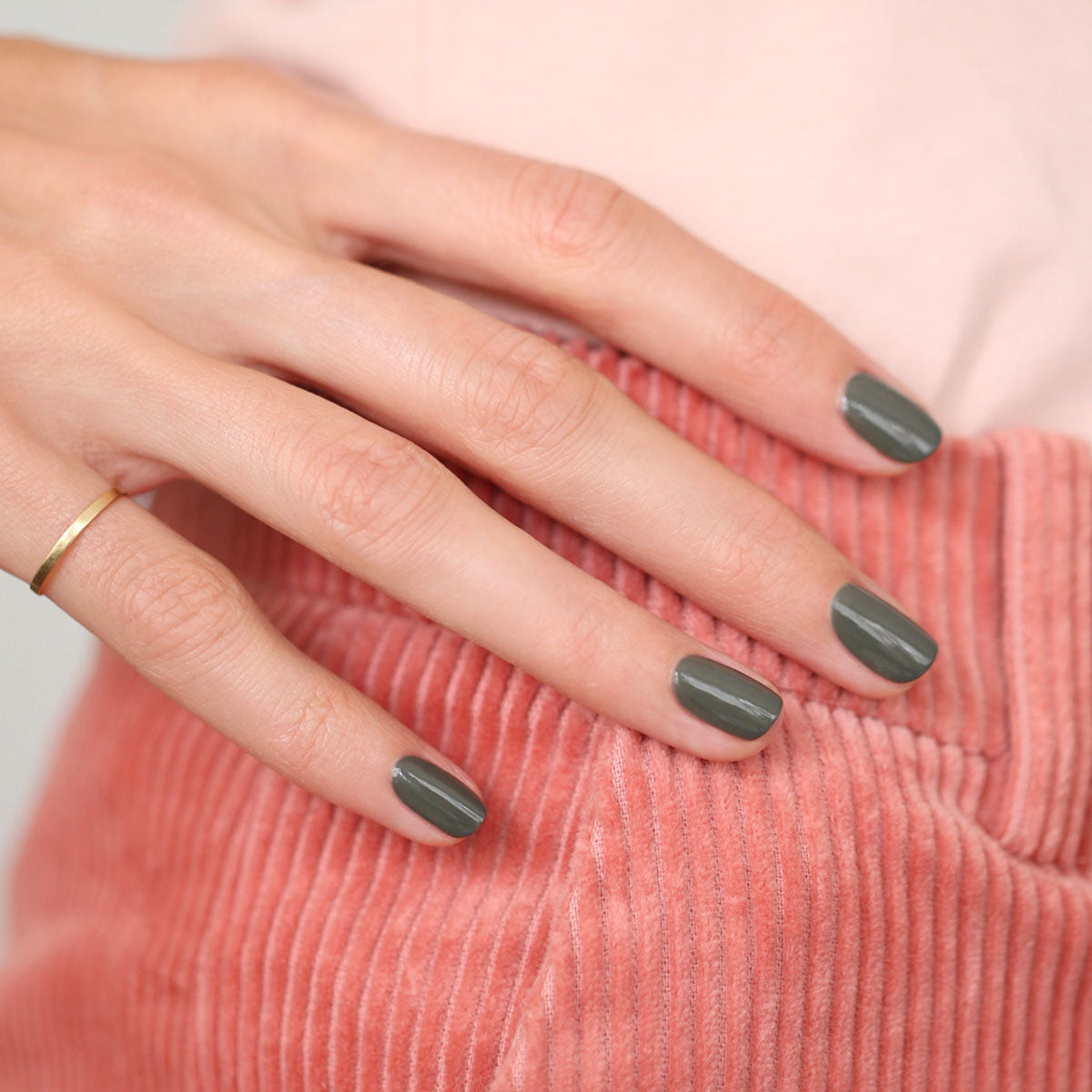 Green Flash Gel Polish Khaki - Long-Lasting Nail Polish for Salon-Quality Manicures at Home | Perfect for Everyday Wear & Special Occasions