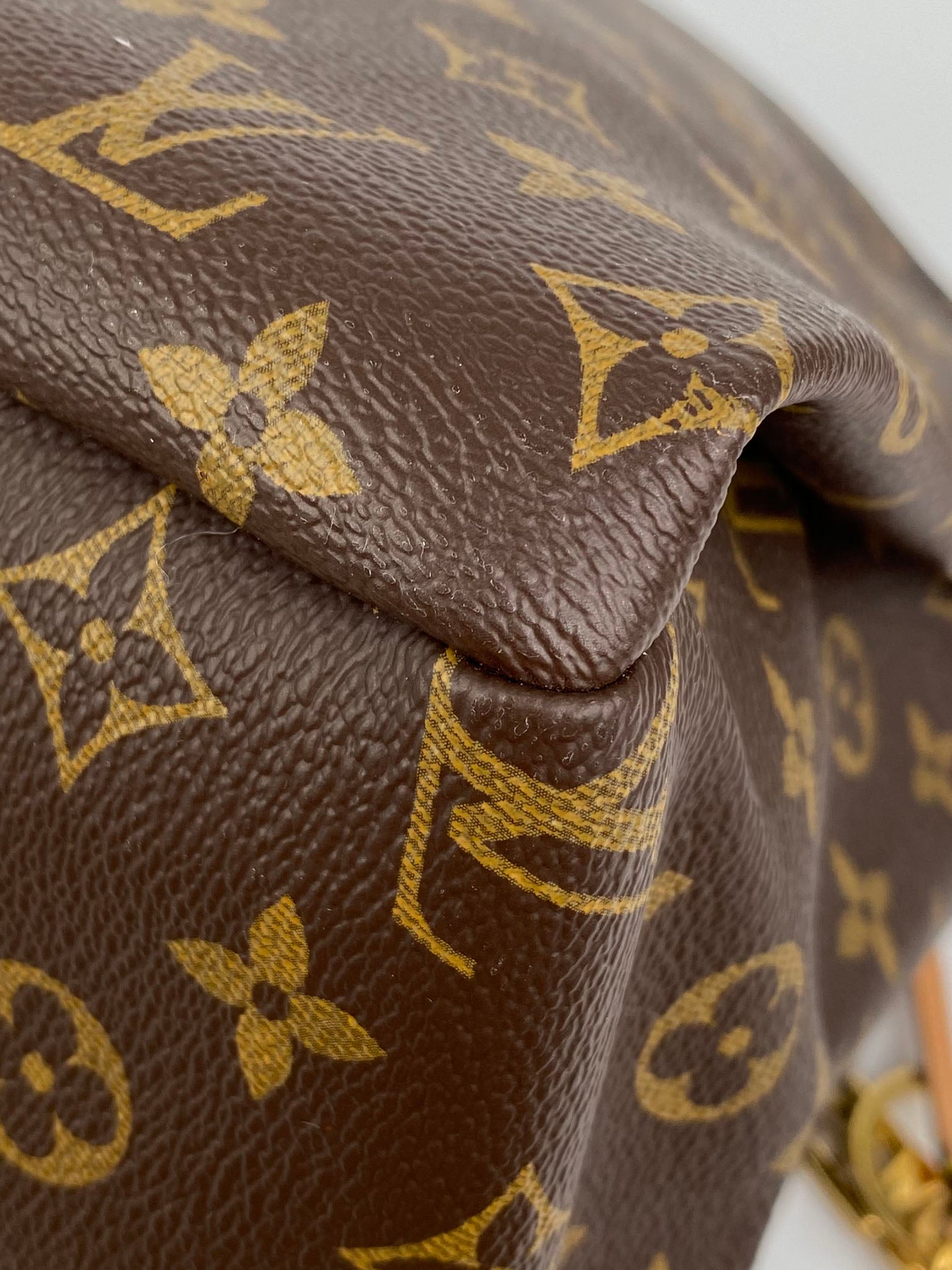 Authentic Louis Vuitton Monogram Artsy MM Handbag - Luxury Shoulder Bag for Women | Perfect for Work, Travel & Everyday Use