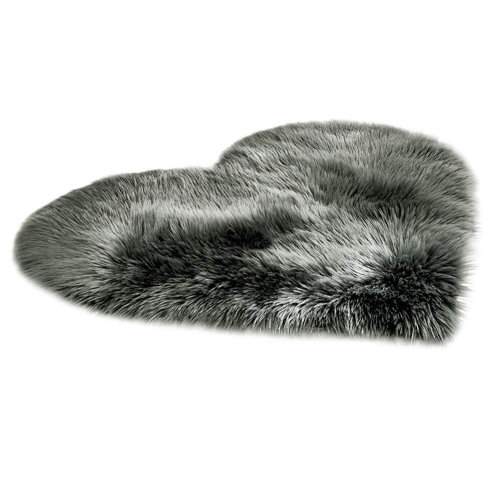 Heart Shaped Faux Fur Area Rug - Super Soft Non-Slip Shaggy Carpet for Bedroom, Living Room, Dining Room & Bathroom - Wool-Like Sheepskin Rug in Black - Perfect for Cozy Home Decor & Floor Protection