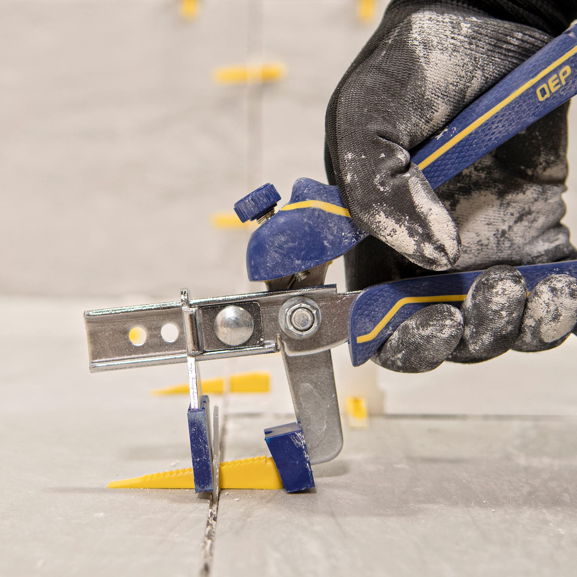 QEP LASH Tile Leveling System Part B - 300 Pack of Wedges for Professional Tile Installation | Perfect for Floor and Wall Tiles