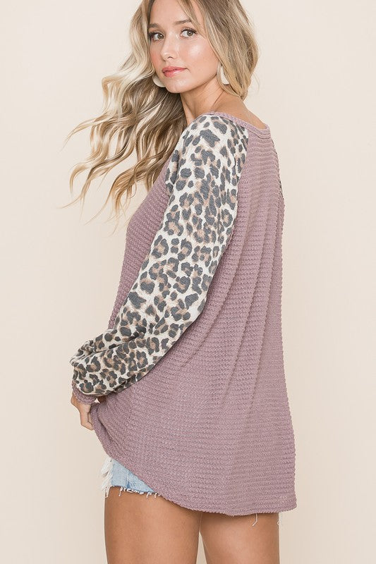 BiBi Popcorn Waffle Leopard Print Long Sleeve Knit Top for Women | Cozy Fall Winter Sweater | Perfect for Casual Outings, Date Nights & Office Wear