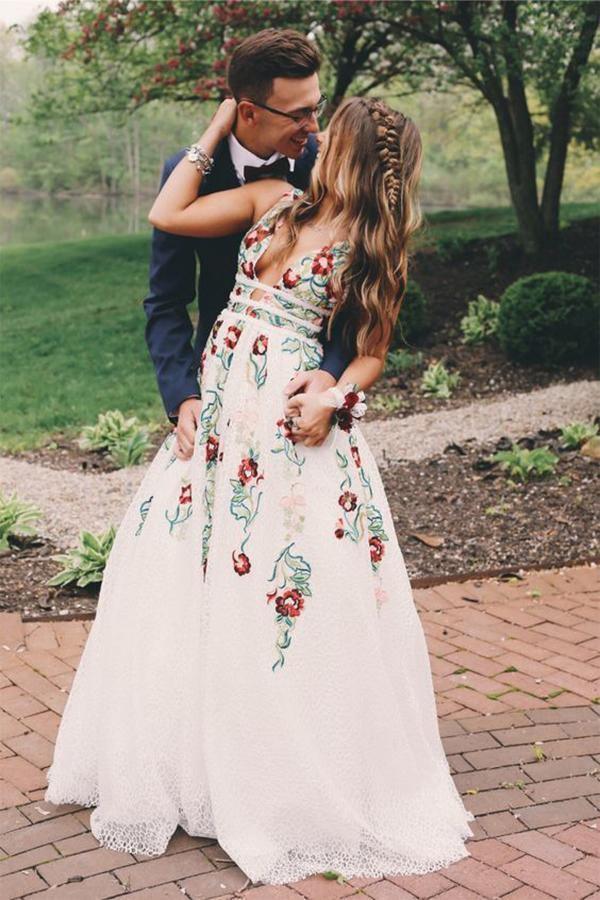 Elegant A-Line V-Neck Floral Applique Prom Dress - Long Evening Gown for Formal Events & Special Occasions | TP0888 | Perfect for Homecoming, Prom Night & Black Tie Parties