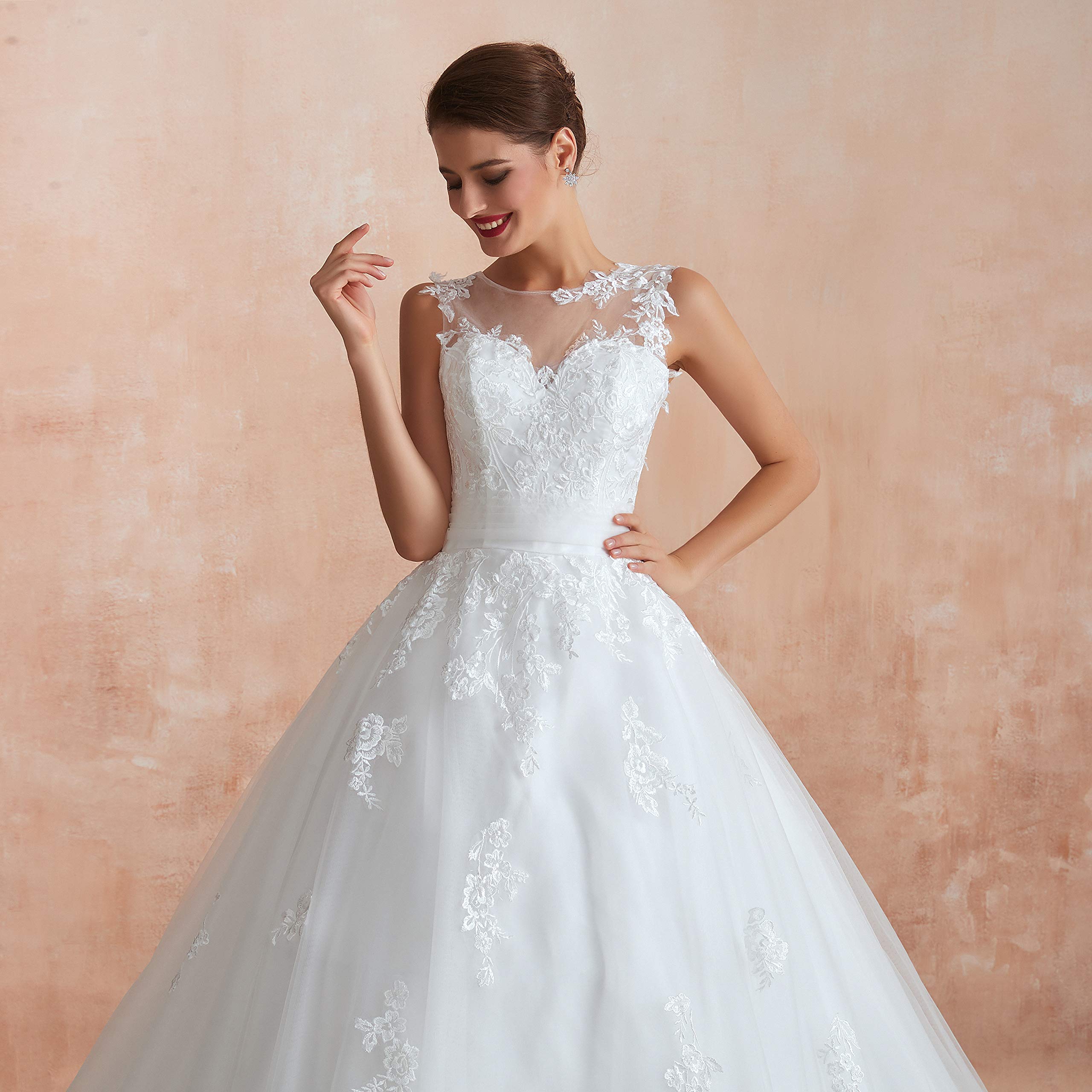 Elegant Ball Gown Lace Wedding Dress 2024 | Backless Bridal Gown with Long Train | Perfect for Church Ceremony, Beach Wedding & Formal Reception