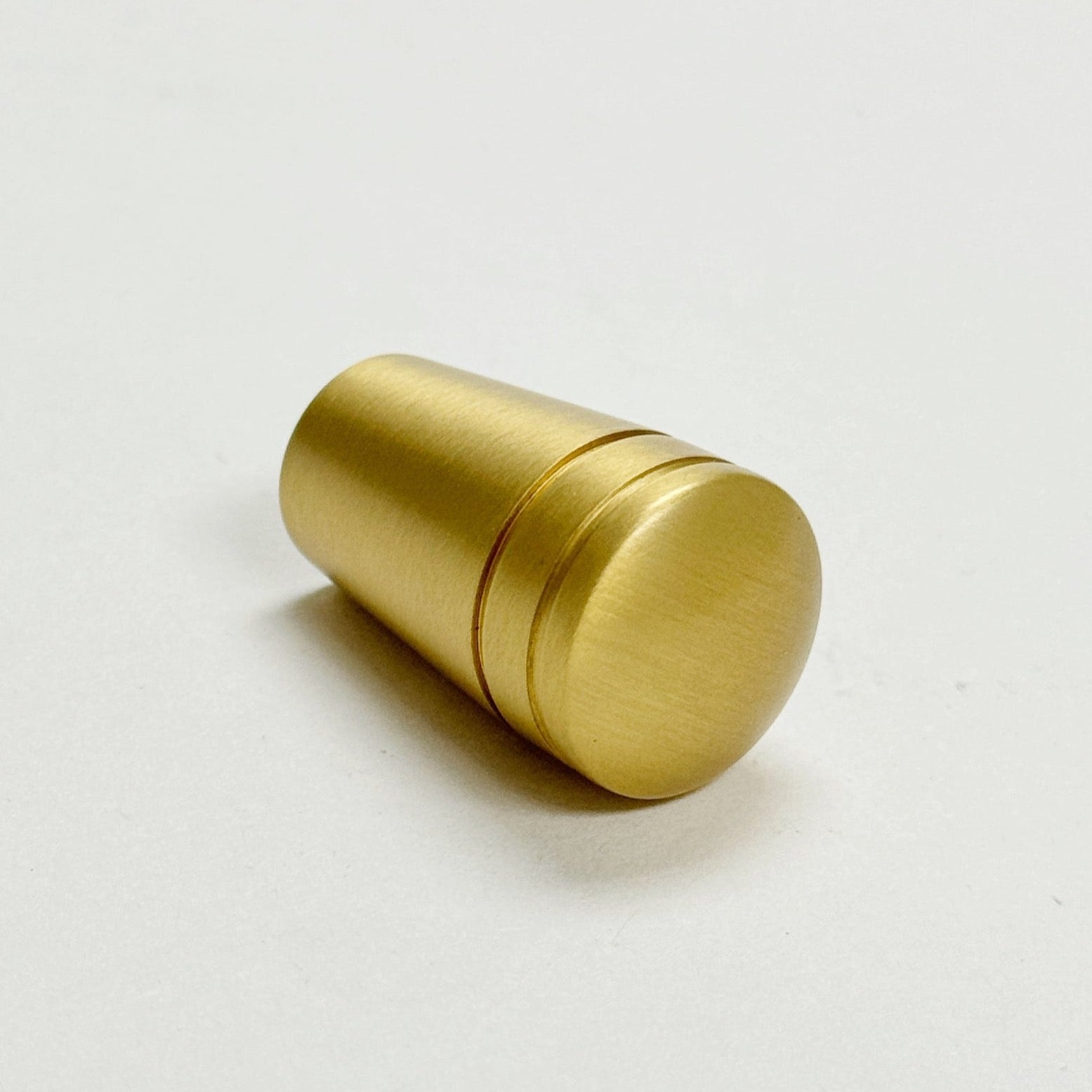 Elegant Satin Brass Cabinet Knobs & Drawer Pulls - Vintage Style Hardware for Kitchen, Bathroom & Furniture Upgrade