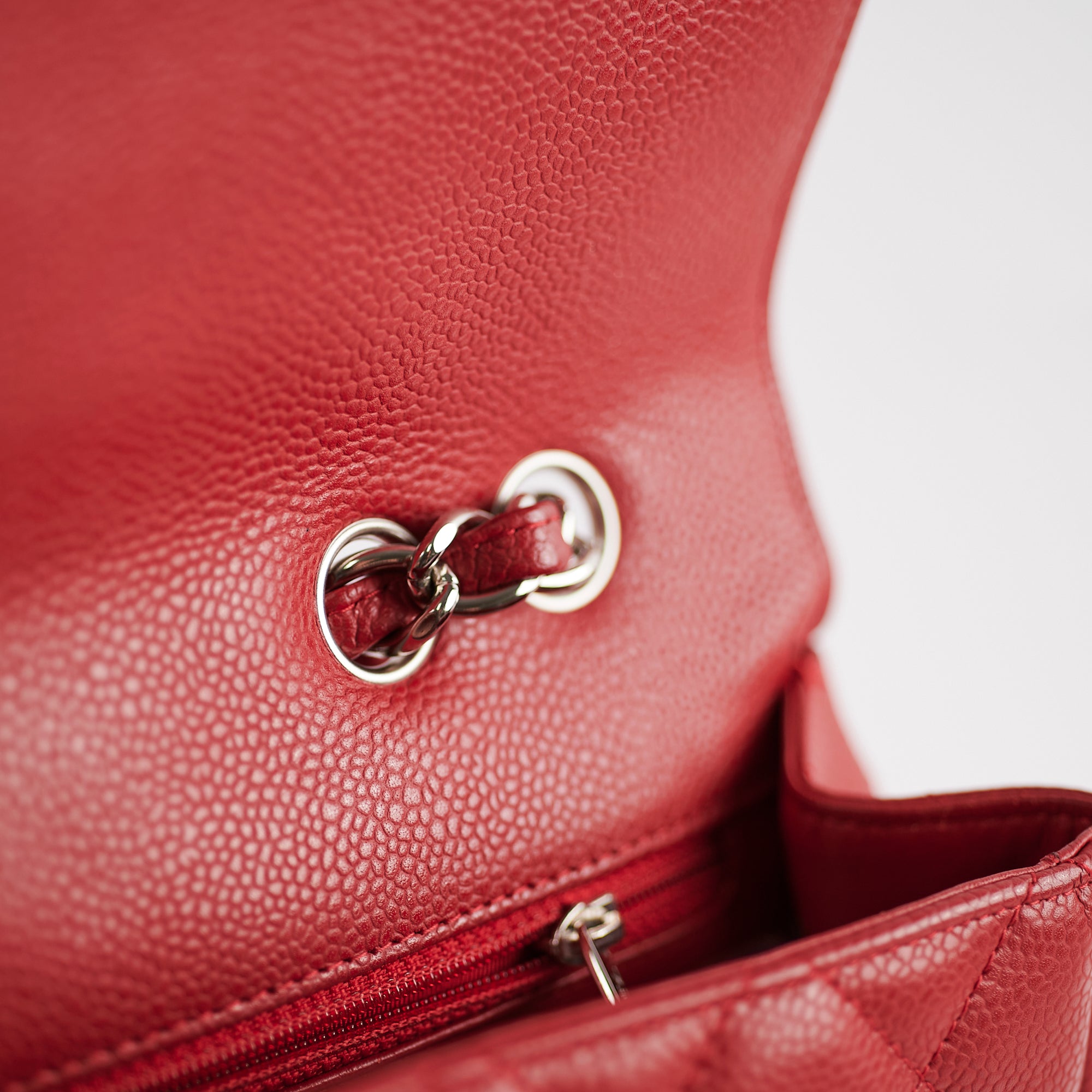 Chanel Caviar Jumbo Single Flap Bag in Red - Luxury Designer Handbag for Women, Perfect for Evening Events & Special Occasions