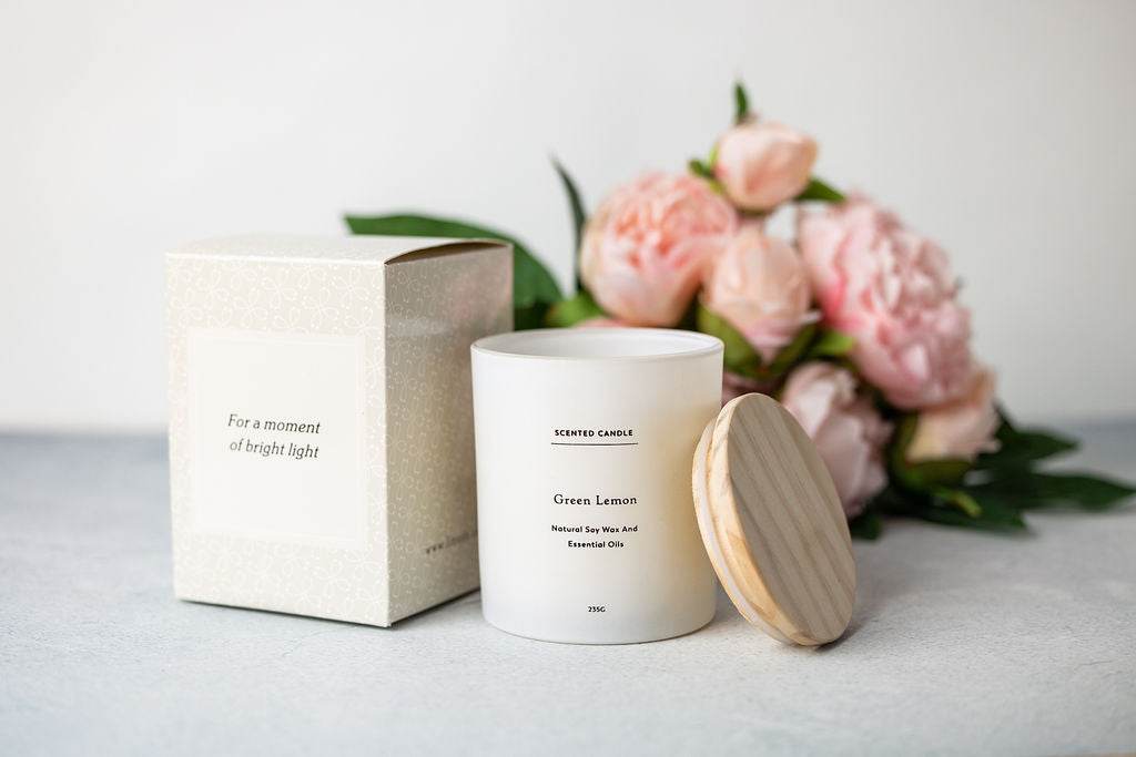 Relaxing Spa Gift Set for Women - Lavender Bath & Body Care Kit with Bath Bombs, Scented Candles, Essential Oils - Perfect for Home Spa Night, Self Care, Birthday Gifts & Stress Relief