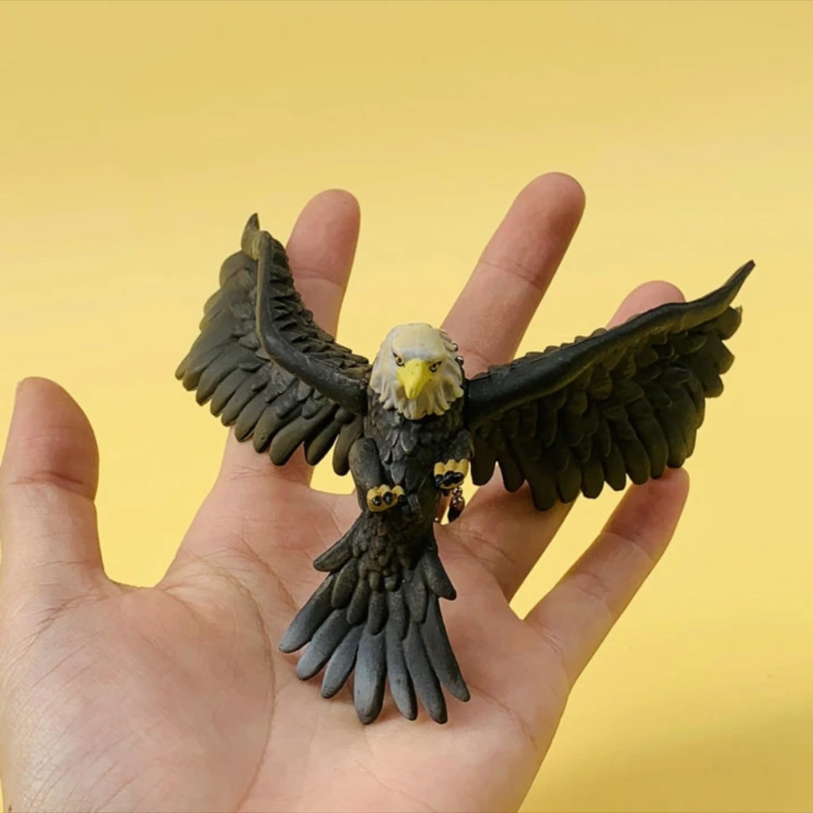 Bald Eagle Resin Car Charm - American Flag Car Hawk Pendant for Rearview Mirror - Symbol of Bravery, Strength & Freedom - Perfect for Jeep, Truck & SUV Decor - JY0014