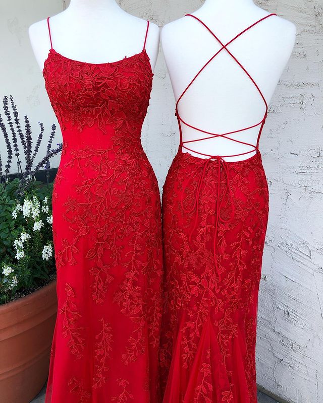 Lavender Lace Corset Prom Dress - Elegant Mermaid Scoop Neck Evening Gown with Beading | Perfect for Homecoming, Prom, Wedding & Formal Events