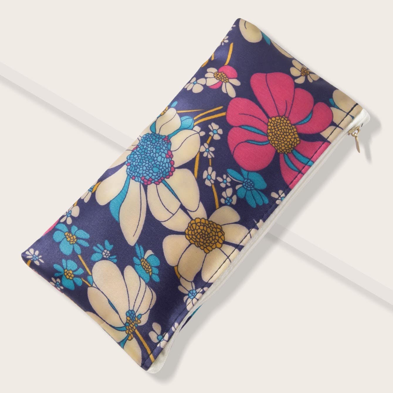 Portable Travel Makeup Bag - Multifunctional Cosmetic & Toiletry Organizer with Easy Clean Design (One Size) - Perfect for Vacation, Gym, Business Trips & Daily Use