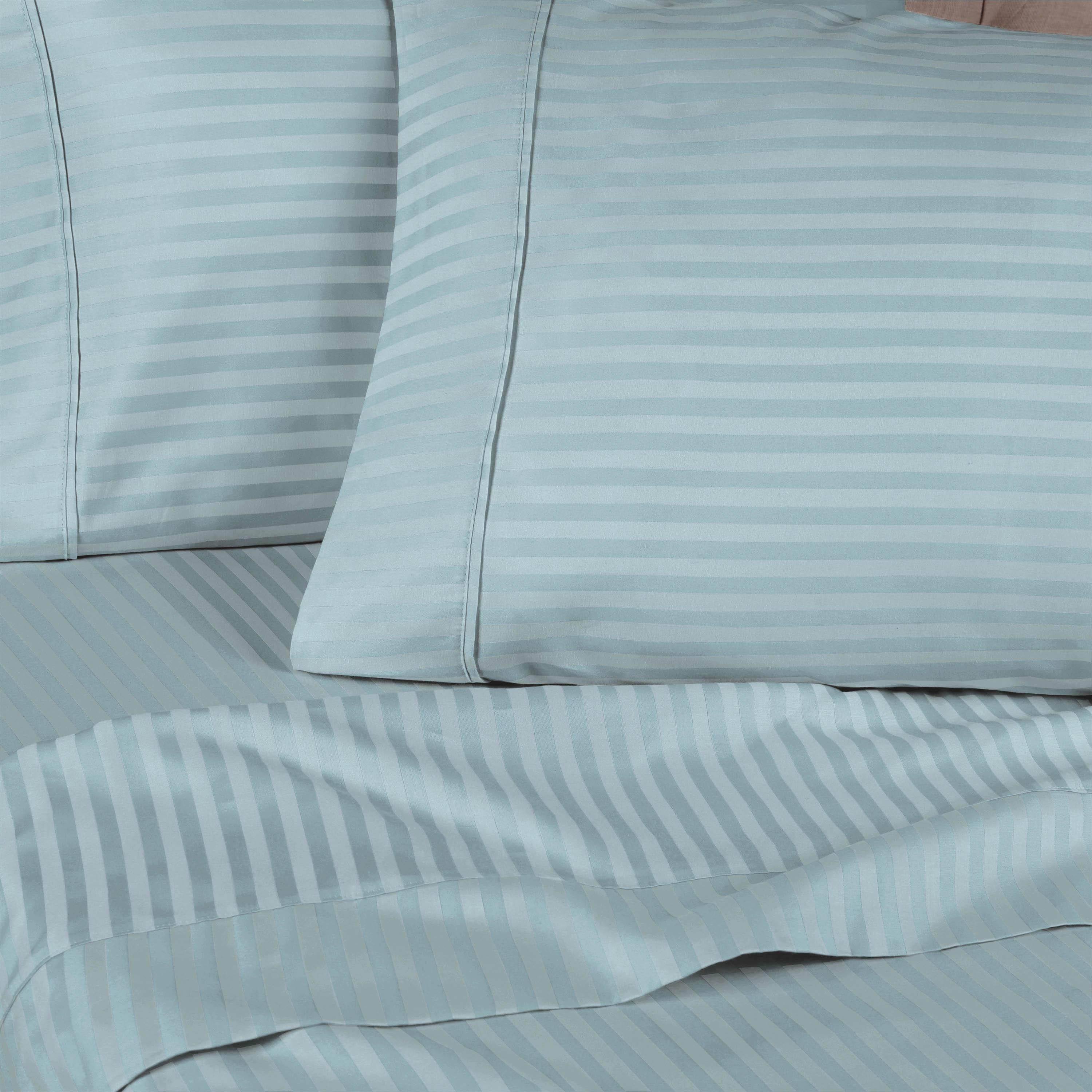 Premium 100% Egyptian Cotton 300 Thread Count Sheet Set - Deep Pocket Fitted, Flat Sheet & Pillowcases - Soft Breathable Bedding for Luxury Hotels & Home Use
