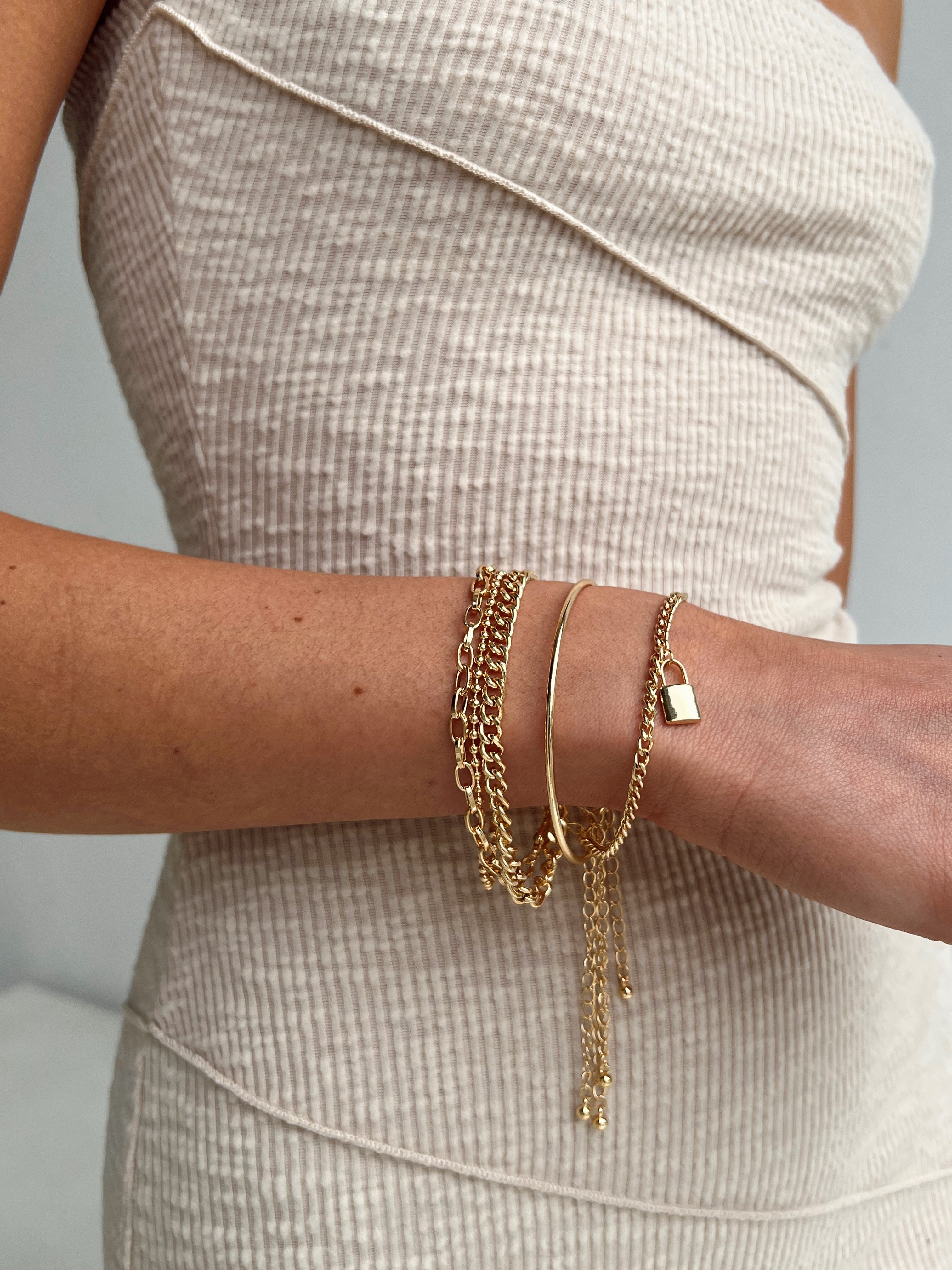 Behati Gold Bracelet Pack - Elegant Stackable Bracelets for Women, Perfect for Daily Wear, Parties & Gifts